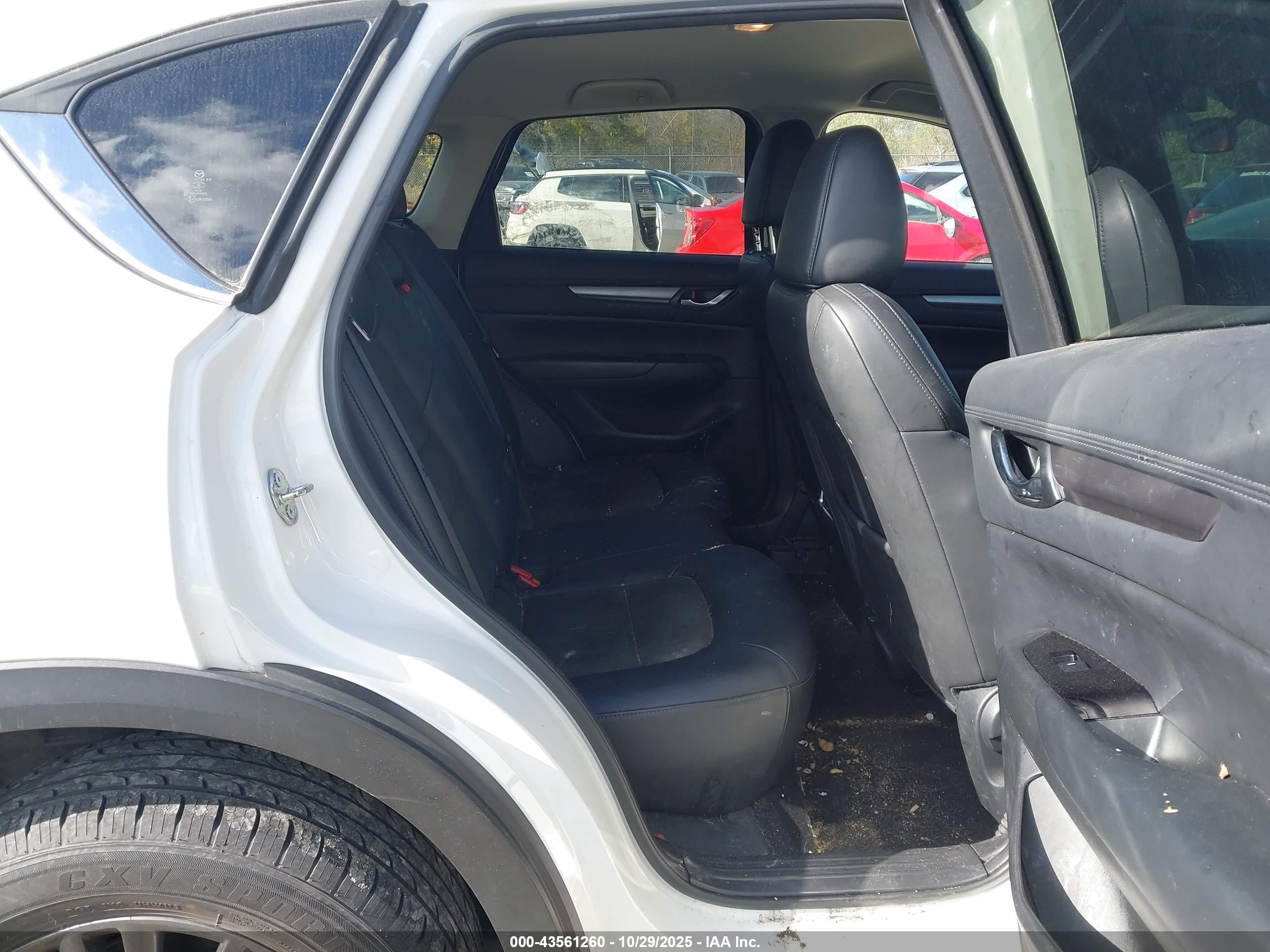 MAZDA CX-5 image 8
