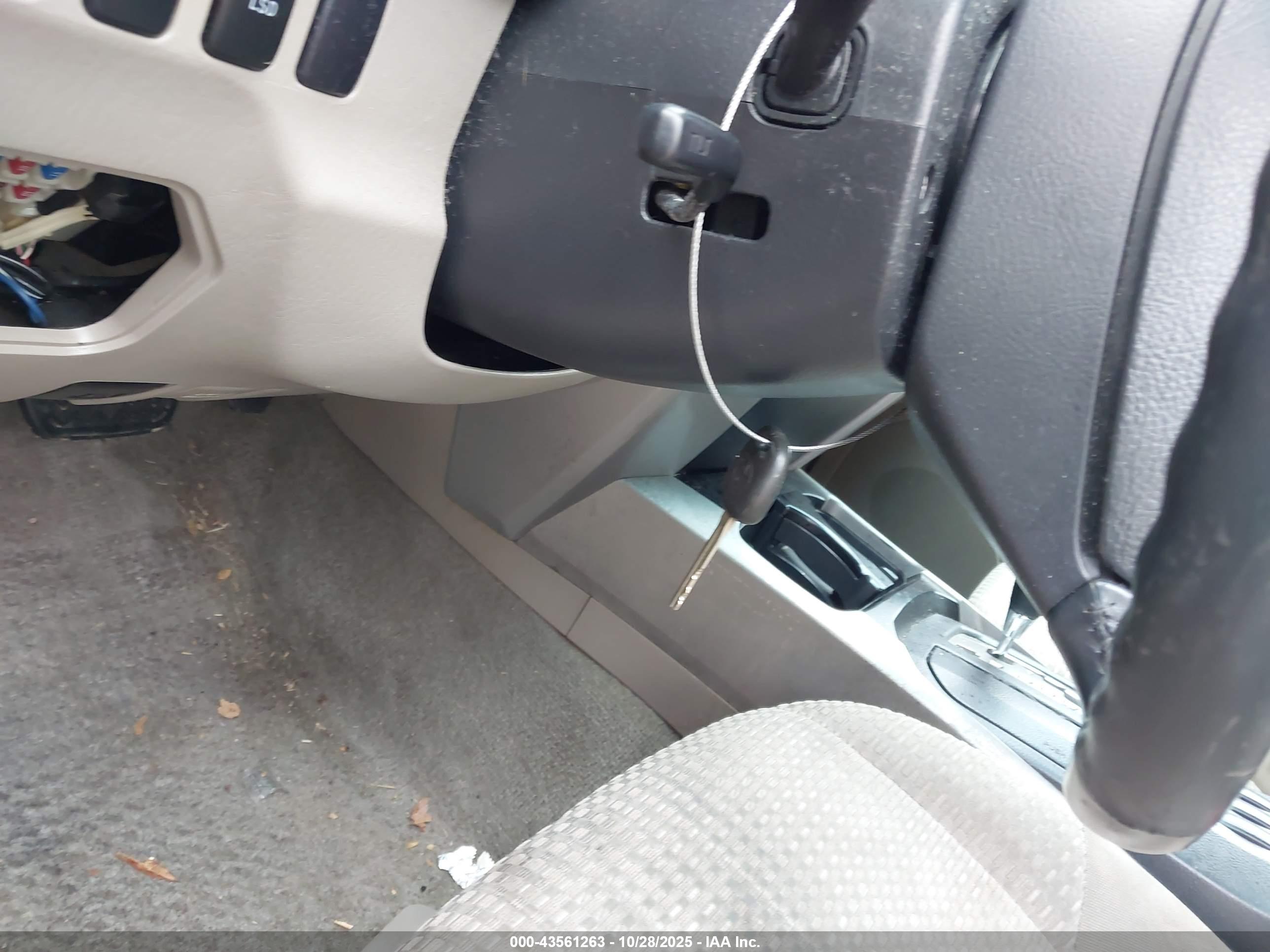 TOYOTA 4RUNNER image 11