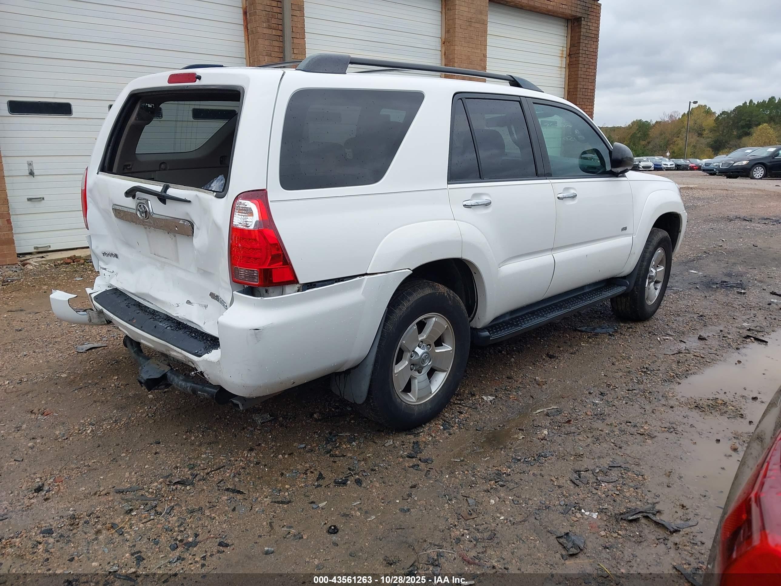 TOYOTA 4RUNNER image 4