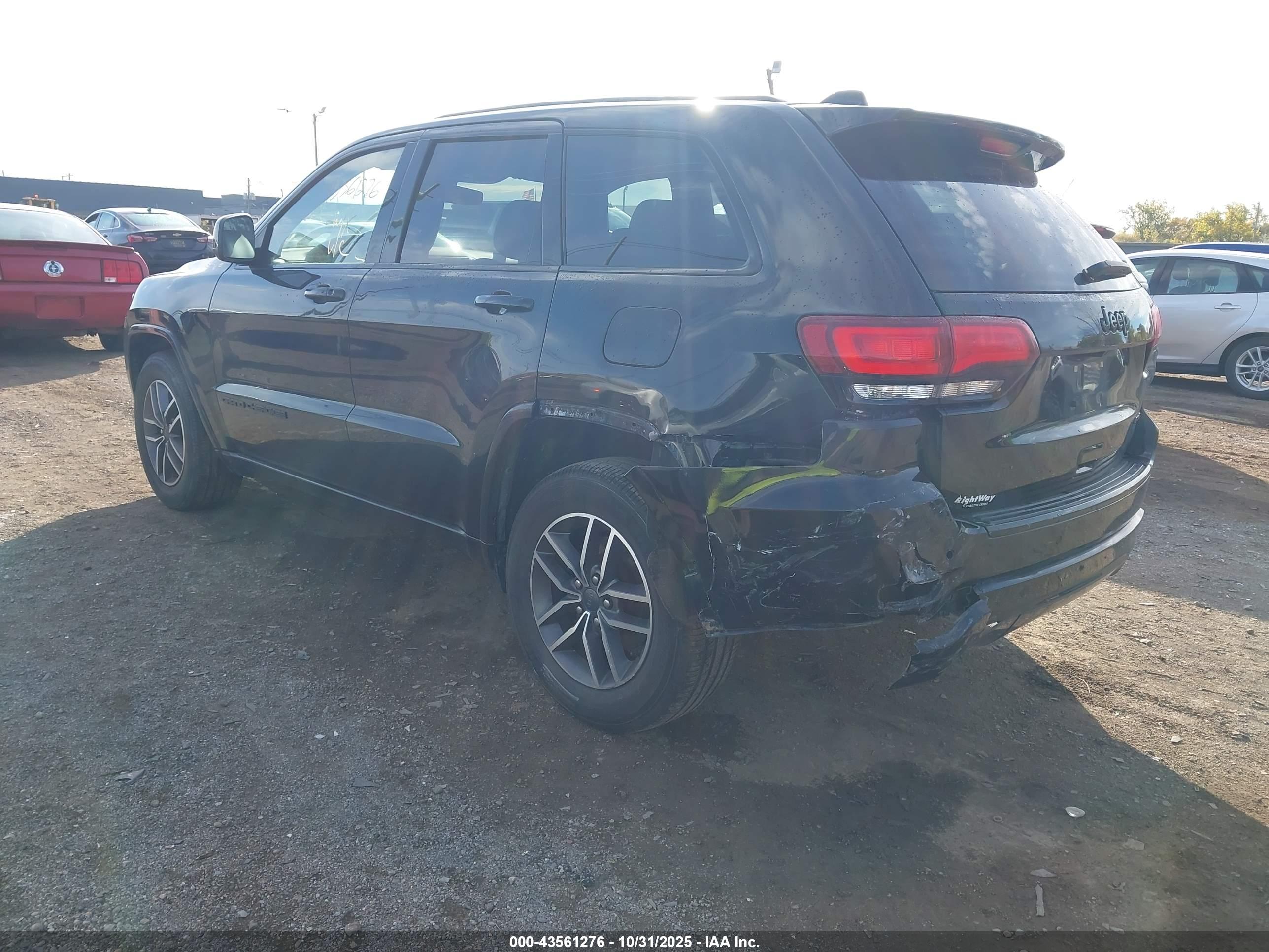 JEEP GRAND image 3