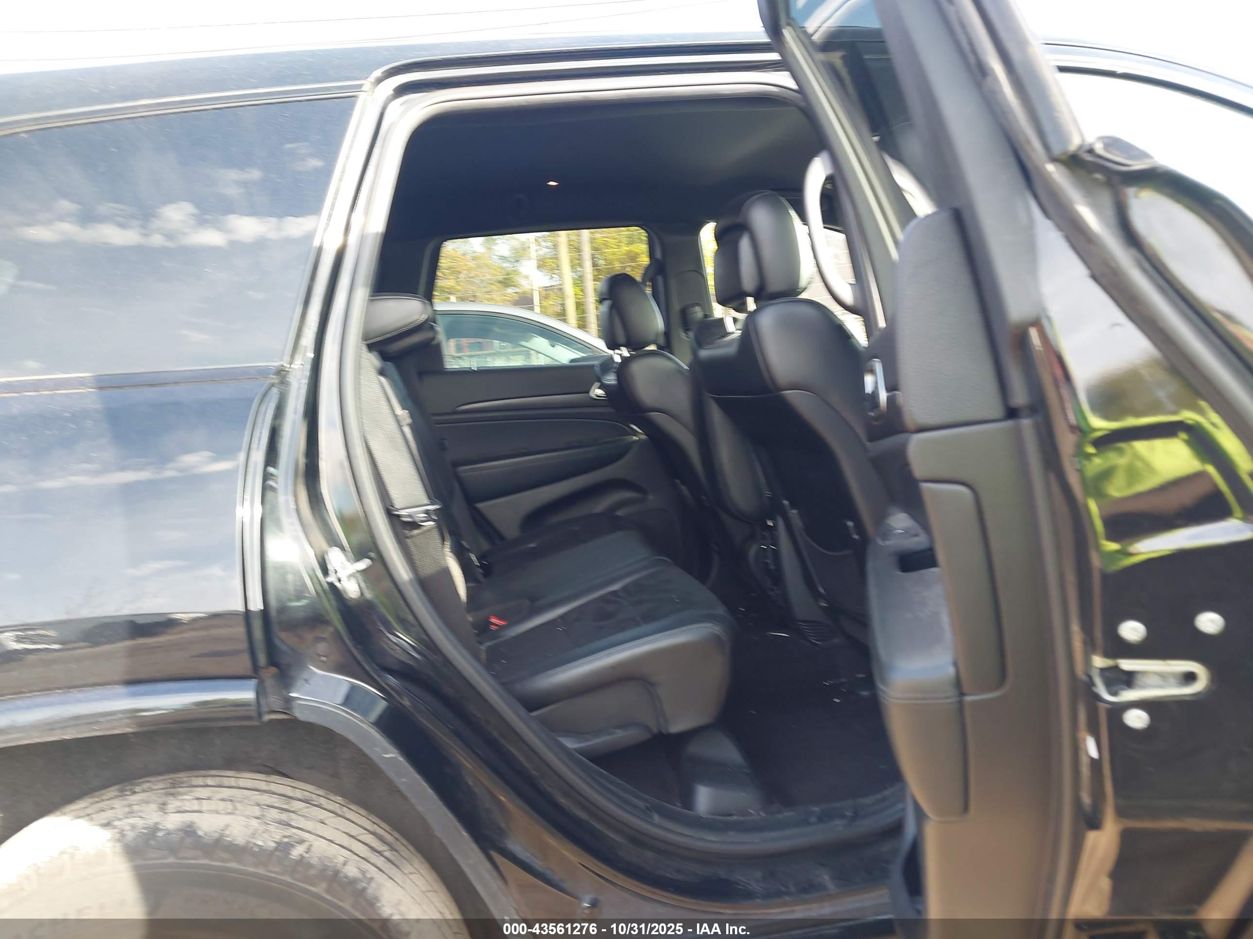 JEEP GRAND image 8