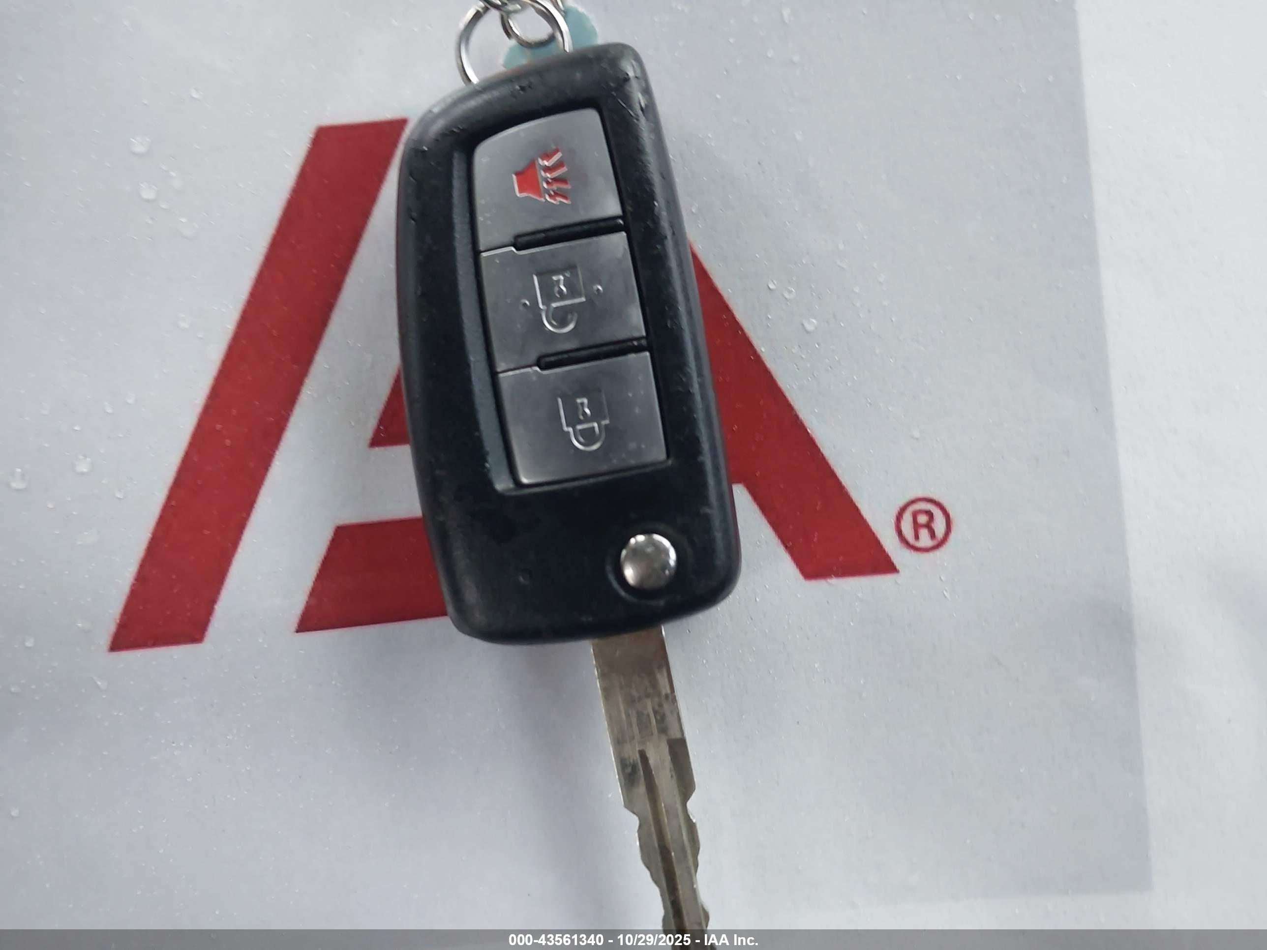 NISSAN ROGUE image 11
