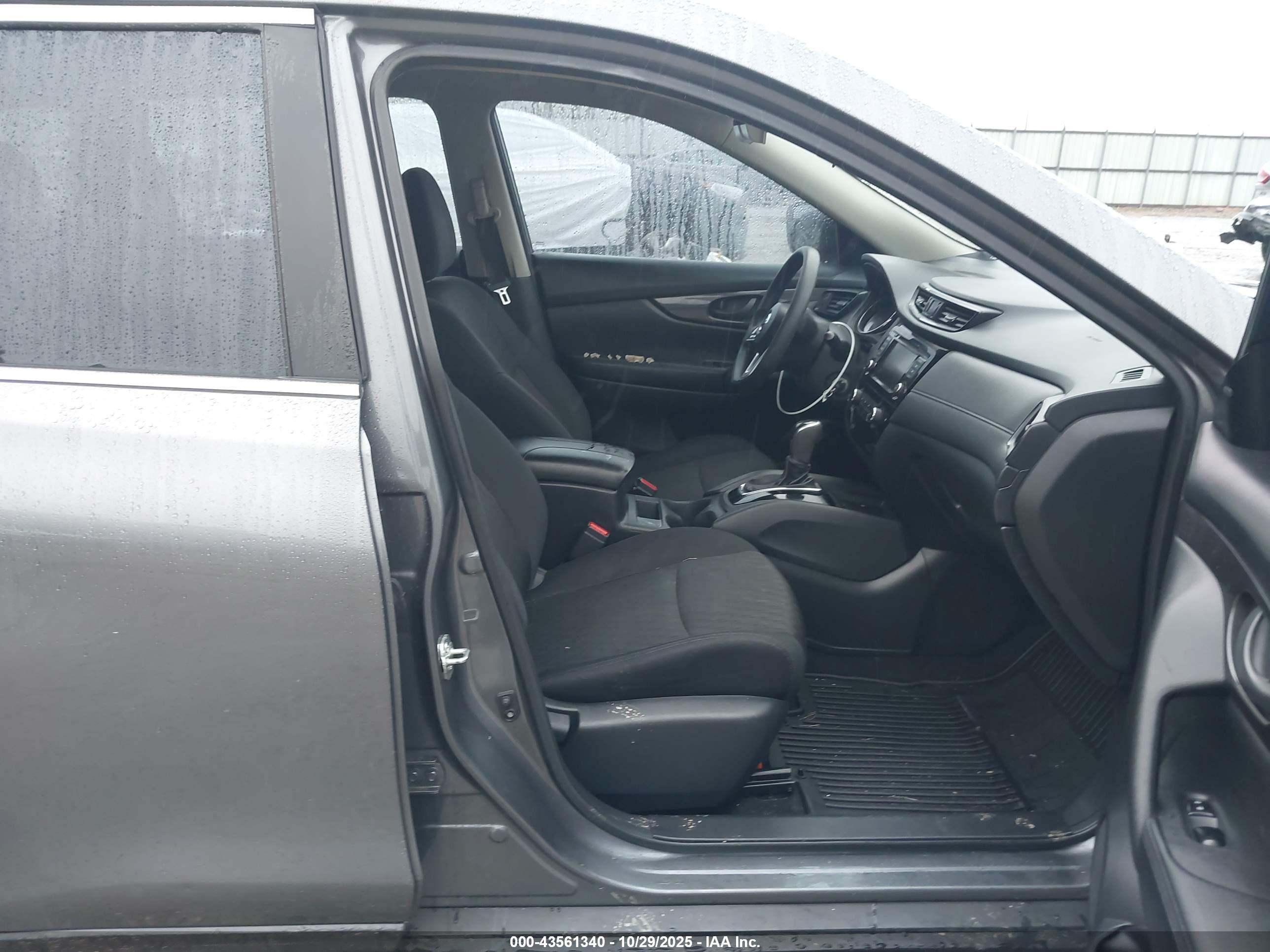 NISSAN ROGUE image 5