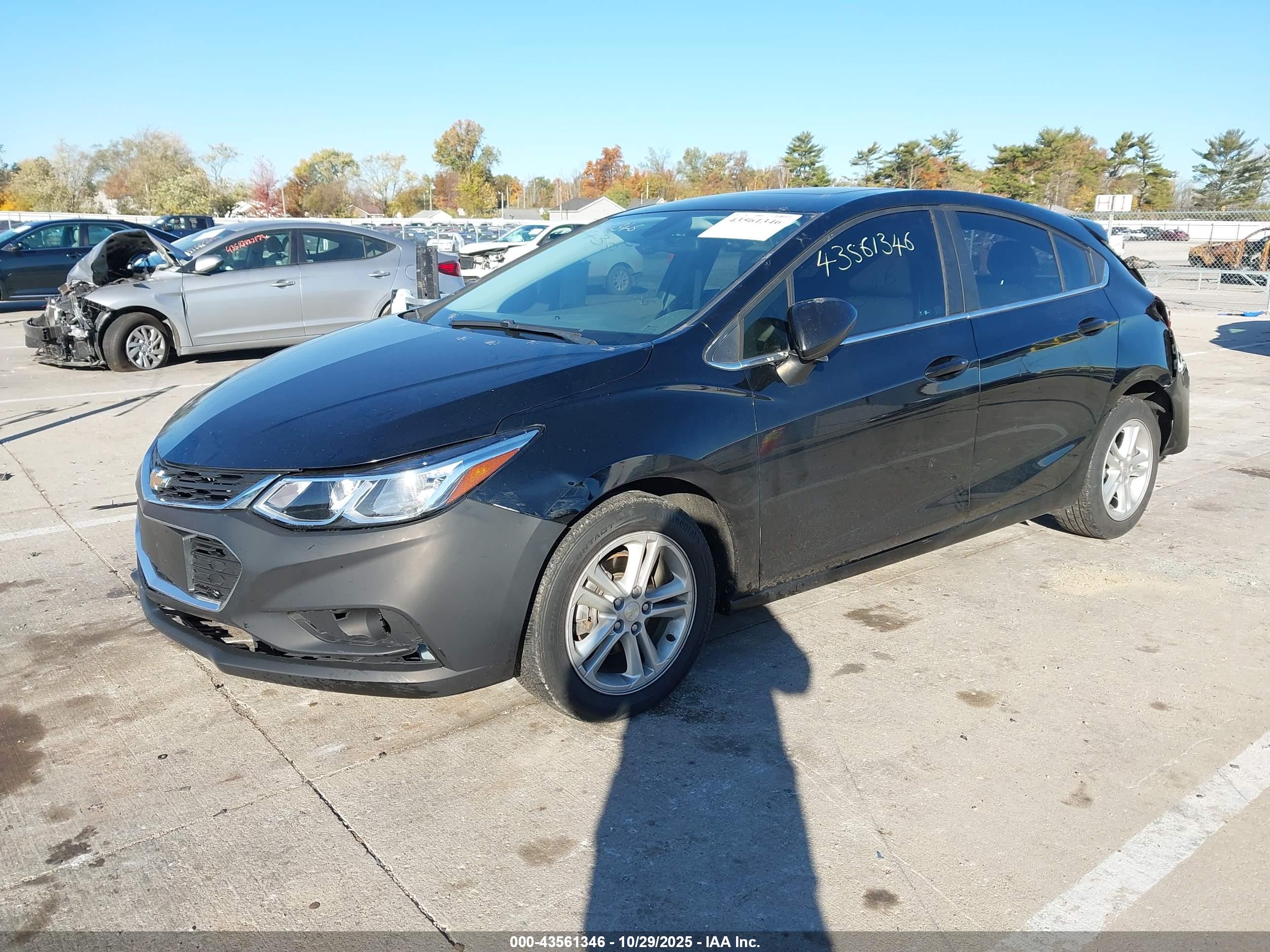 CHEVROLET CRUZE image 2