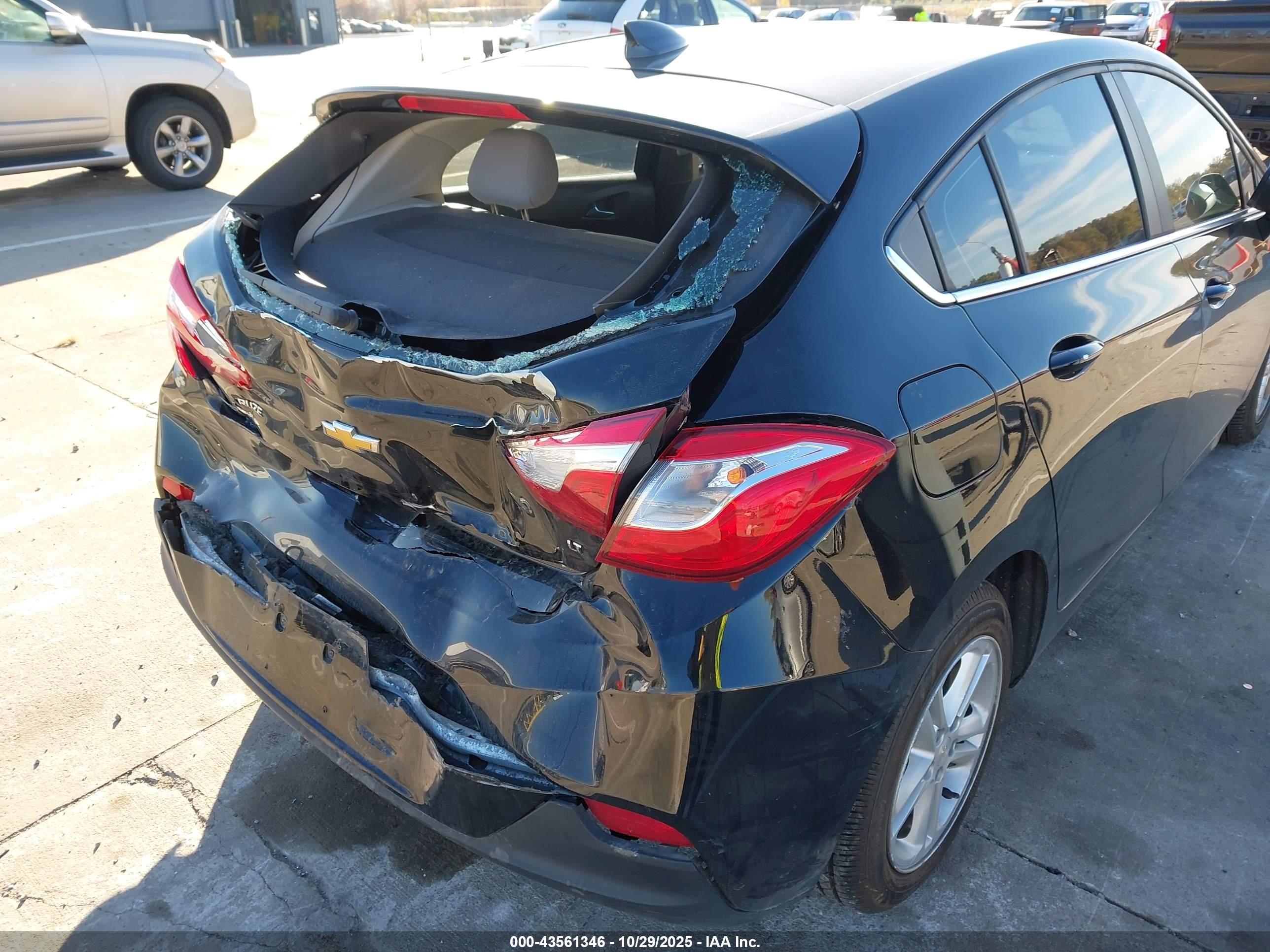 CHEVROLET CRUZE image 6