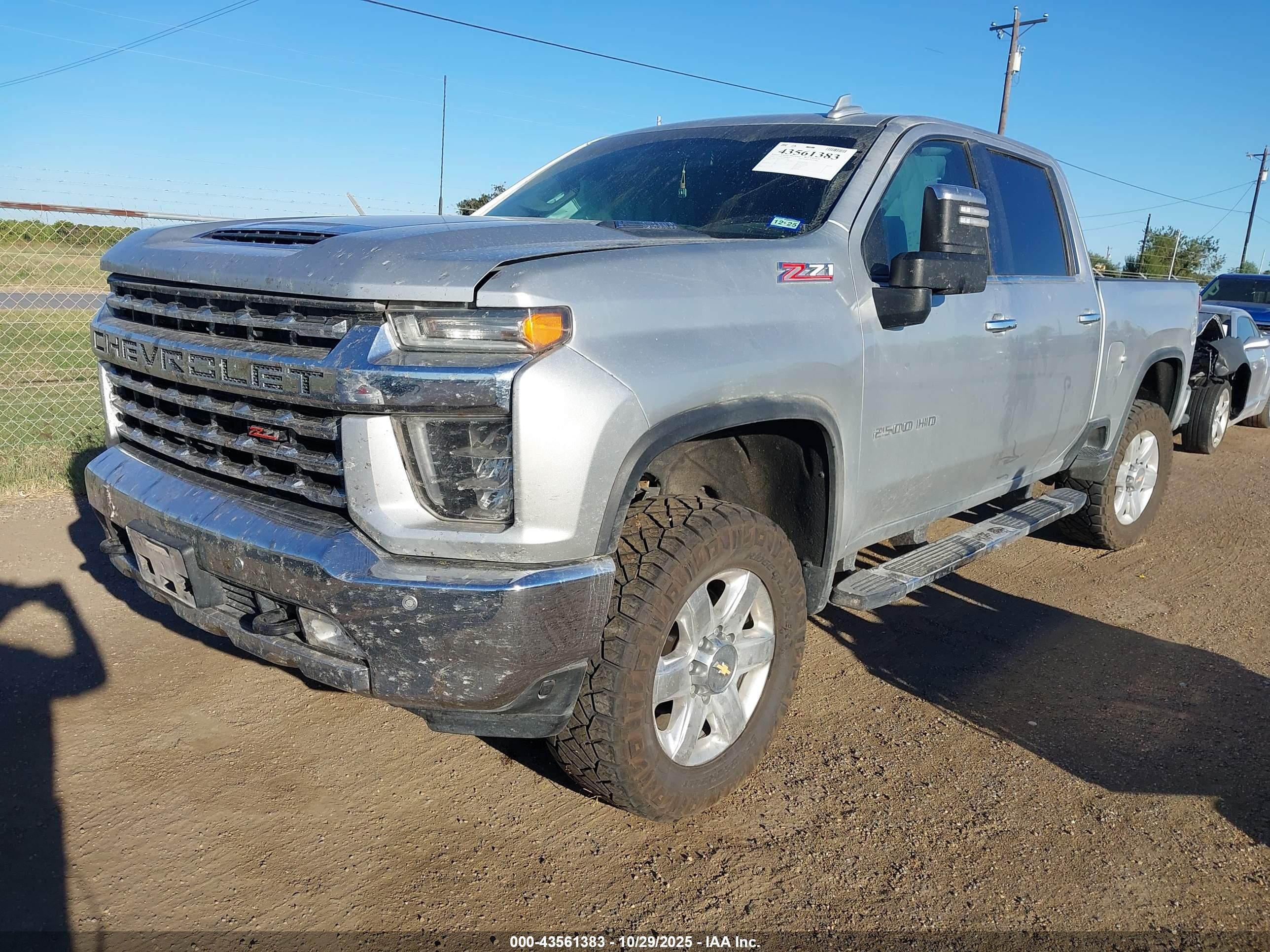 CHEVROLET SILVERADO image 2