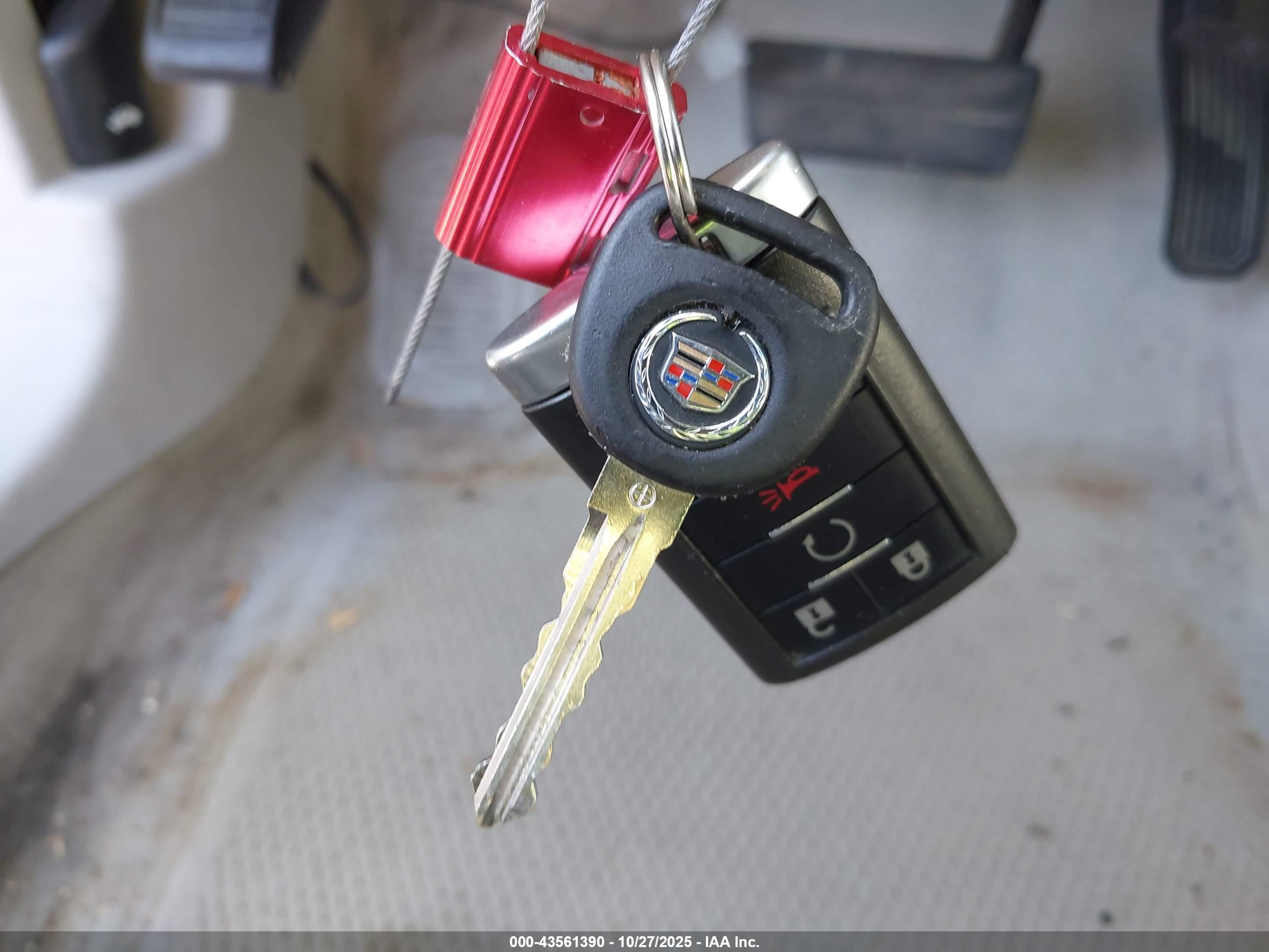 CADILLAC DTS image 11