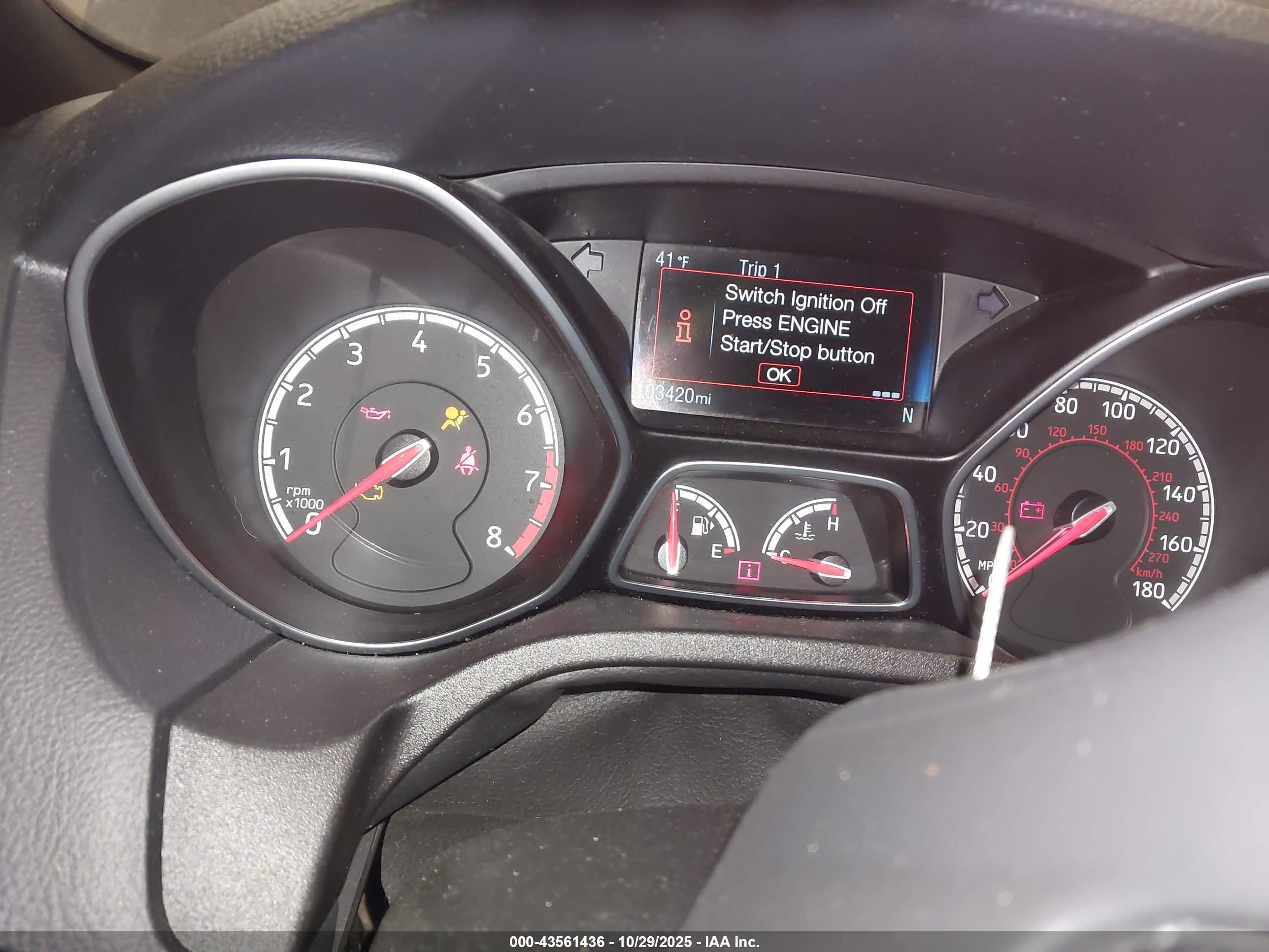 FORD FOCUS image 7