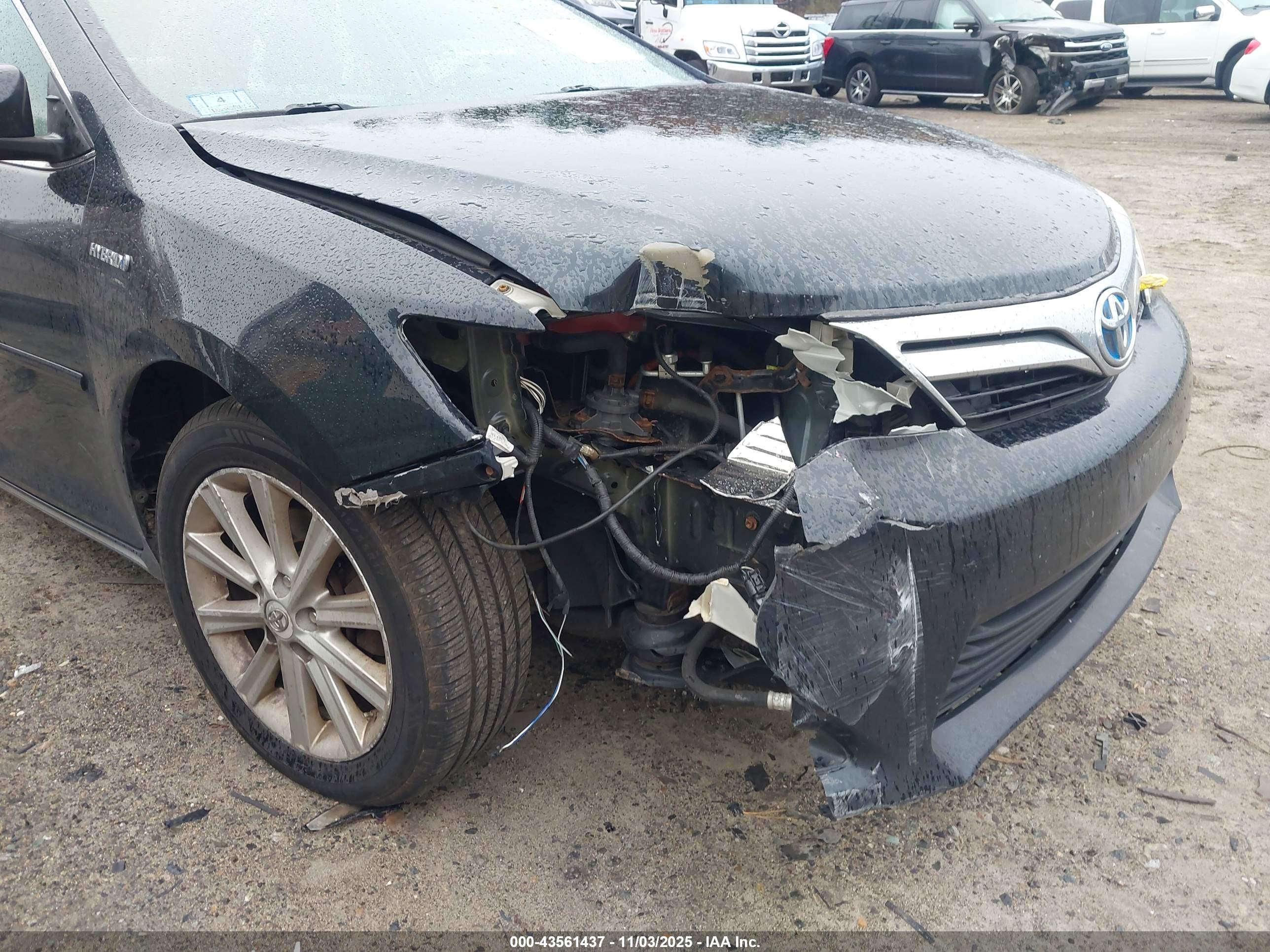 TOYOTA CAMRY image 6