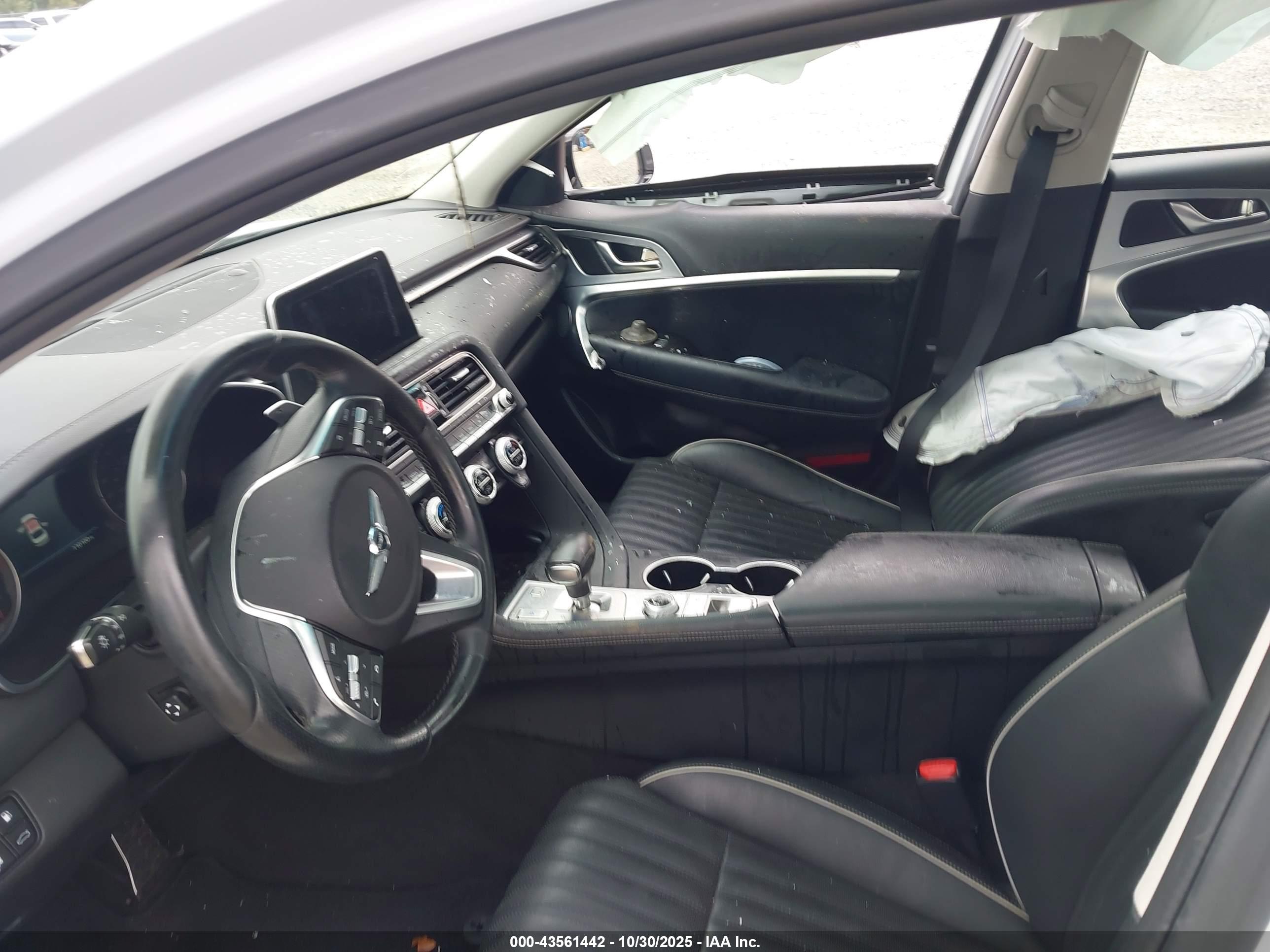 GENESIS G70 image 5