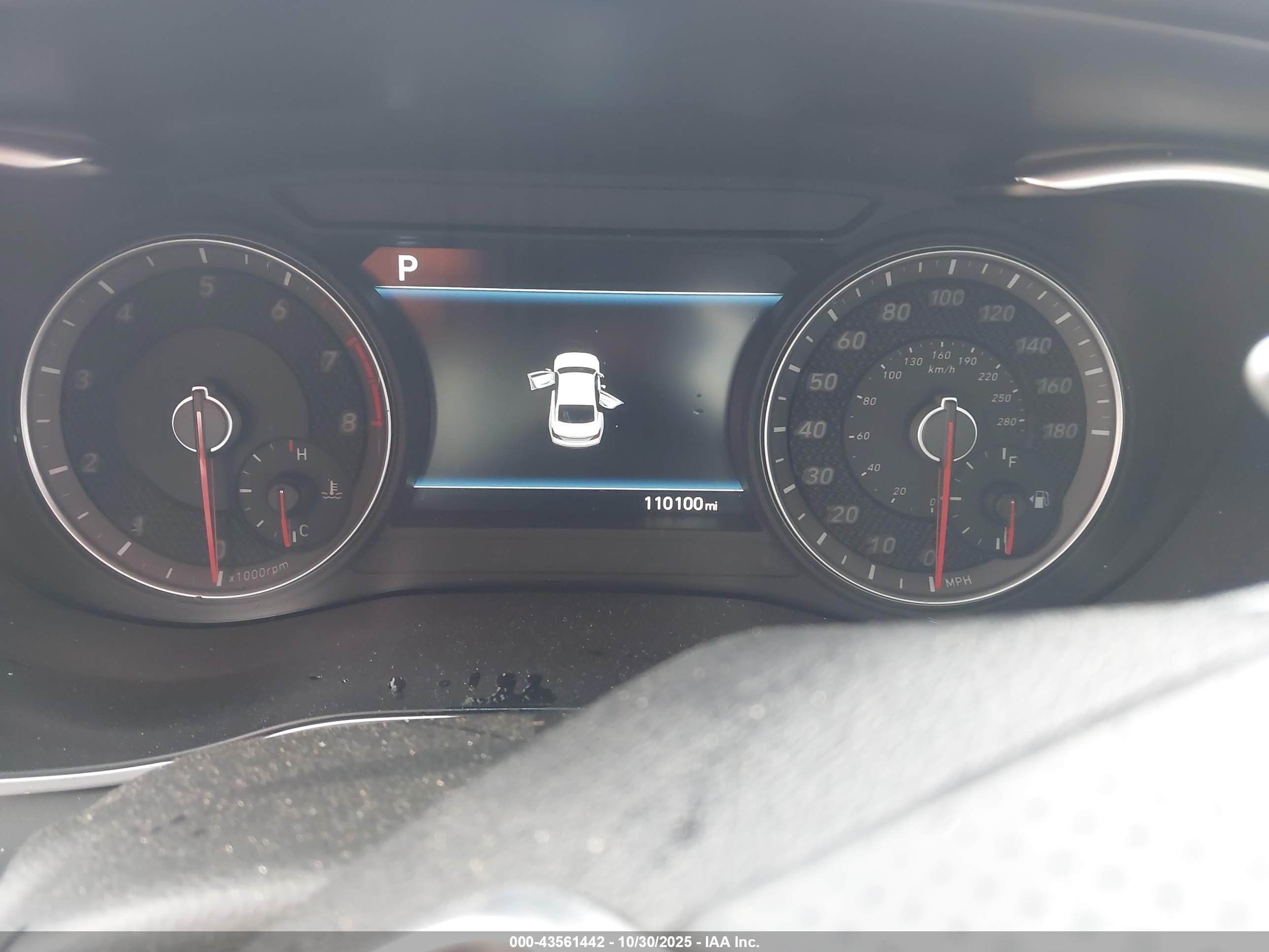 GENESIS G70 image 7