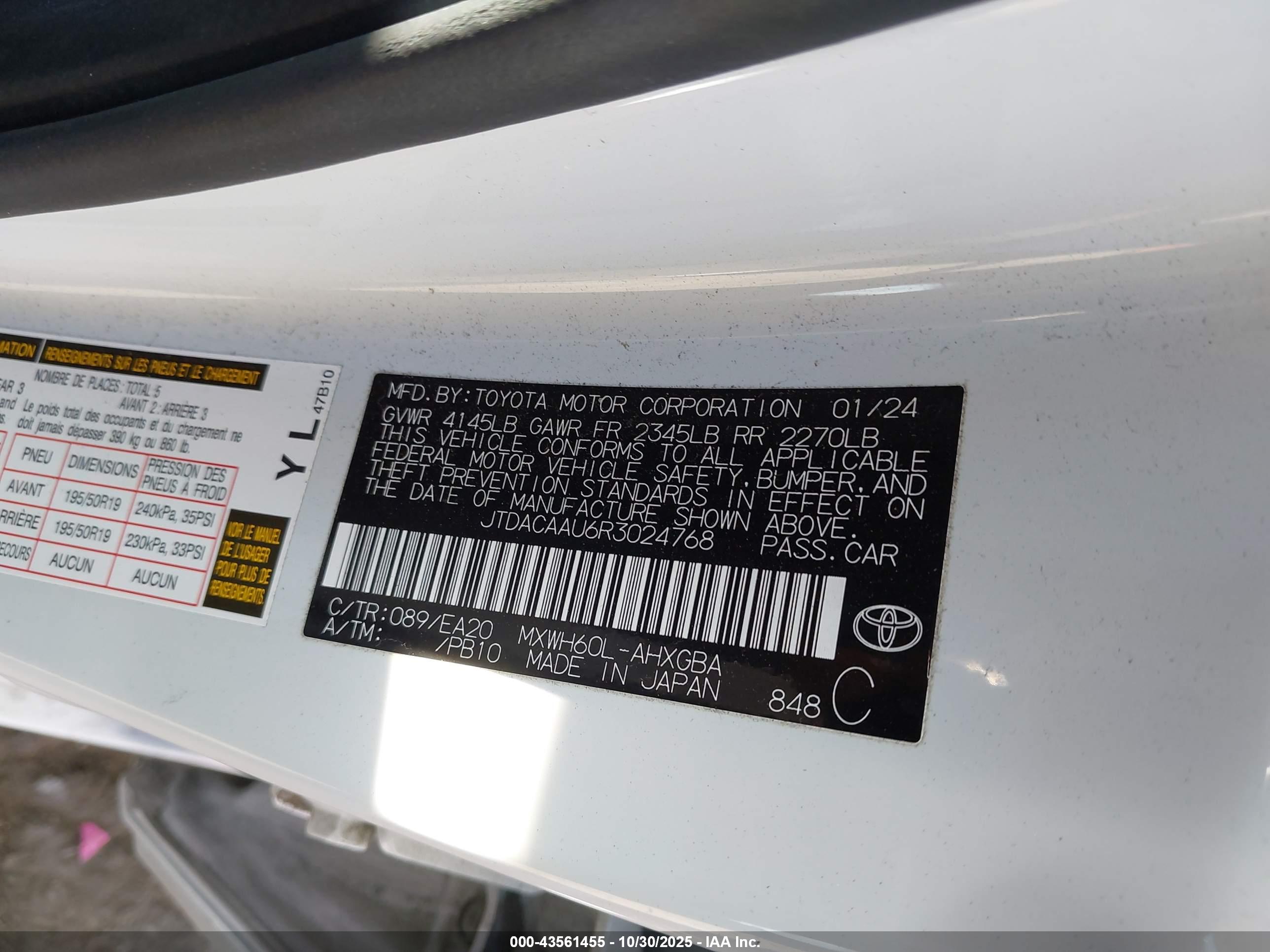TOYOTA PRIUS image 9