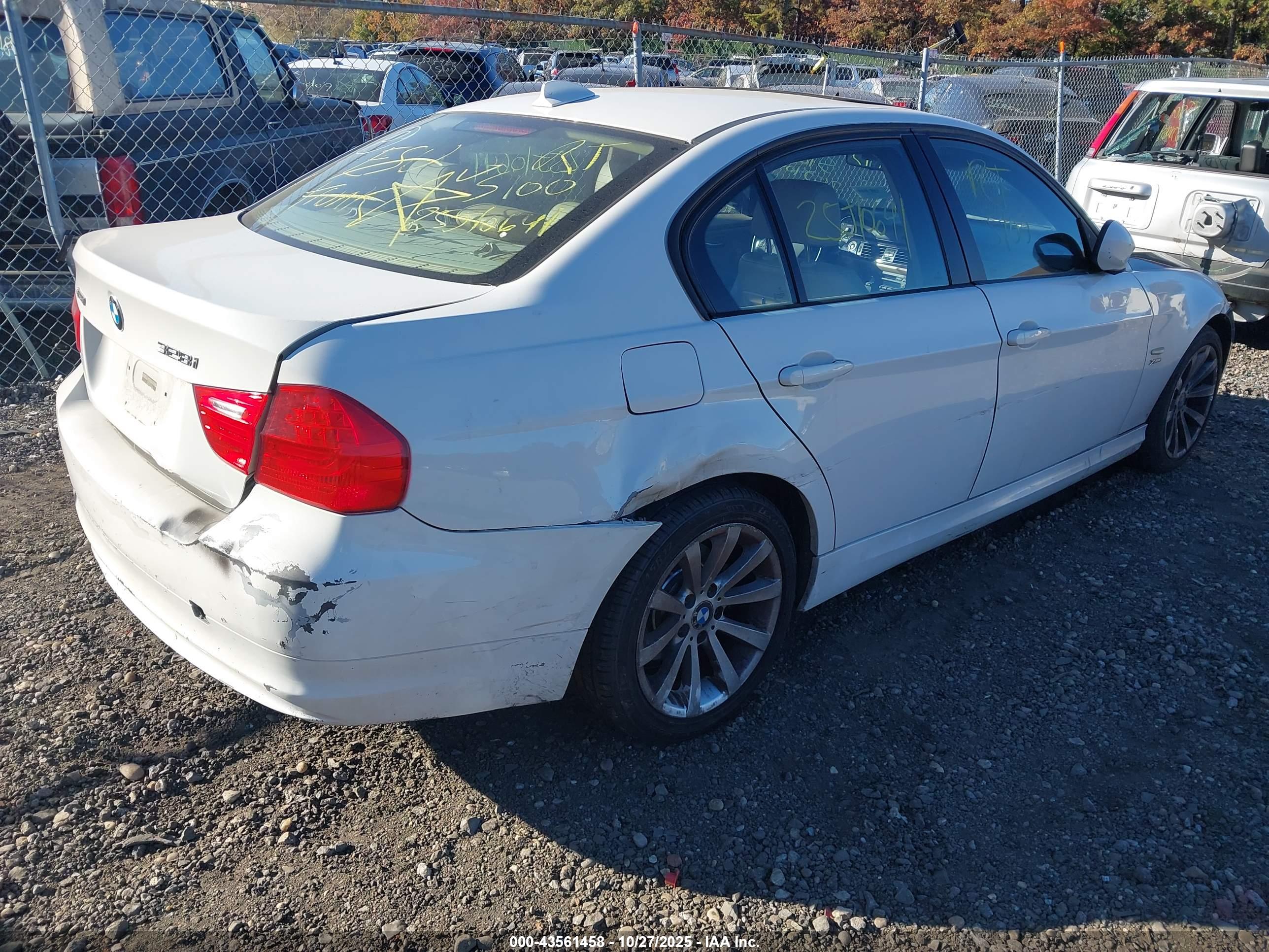 BMW 328I image 4