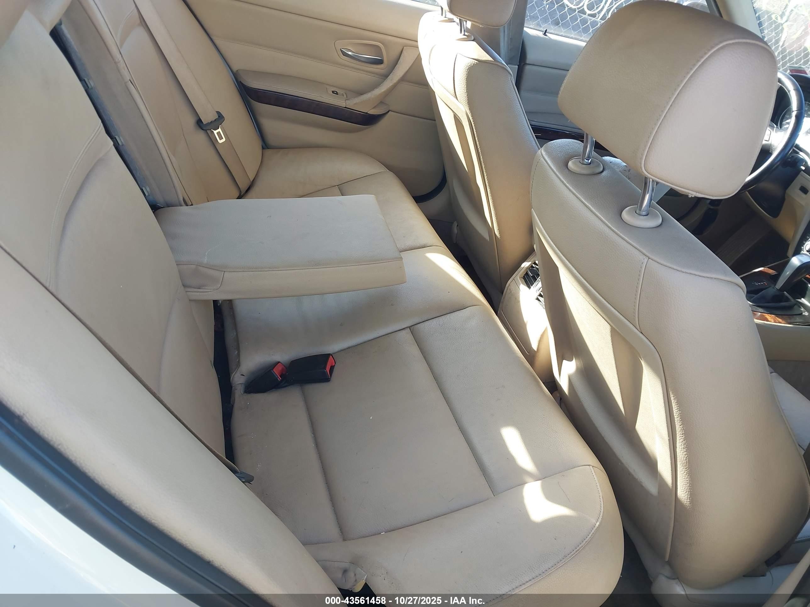 BMW 328I image 8