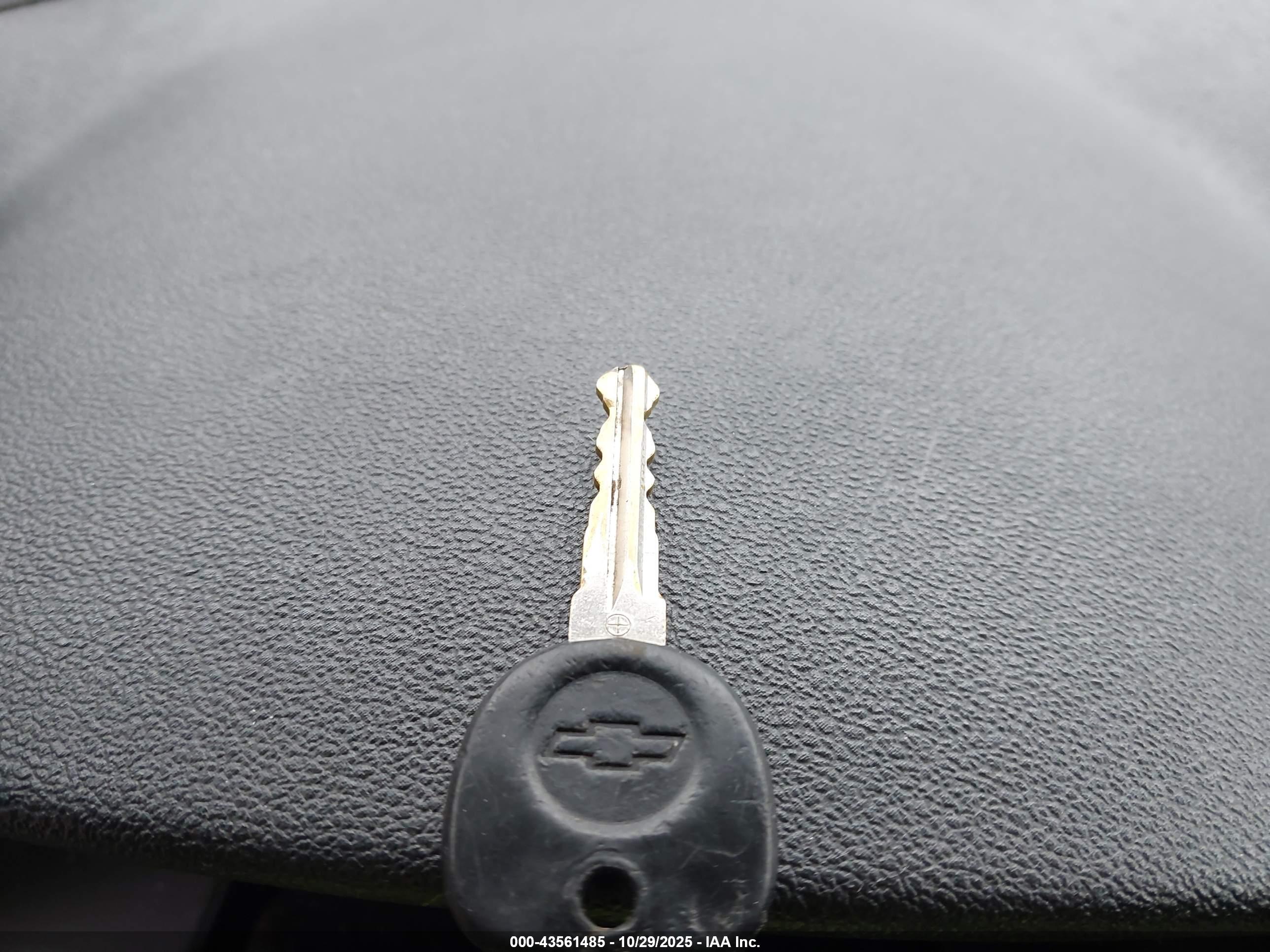 CHEVROLET COBALT image 11