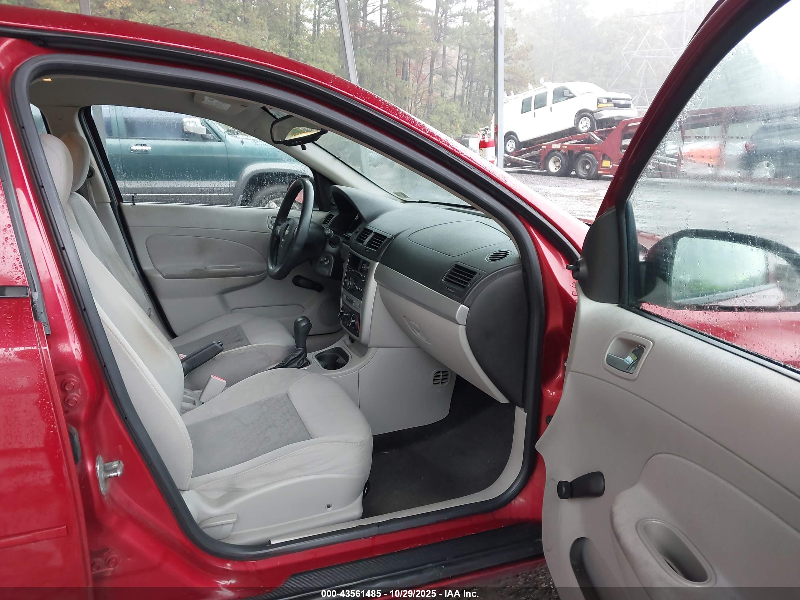 CHEVROLET COBALT image 5