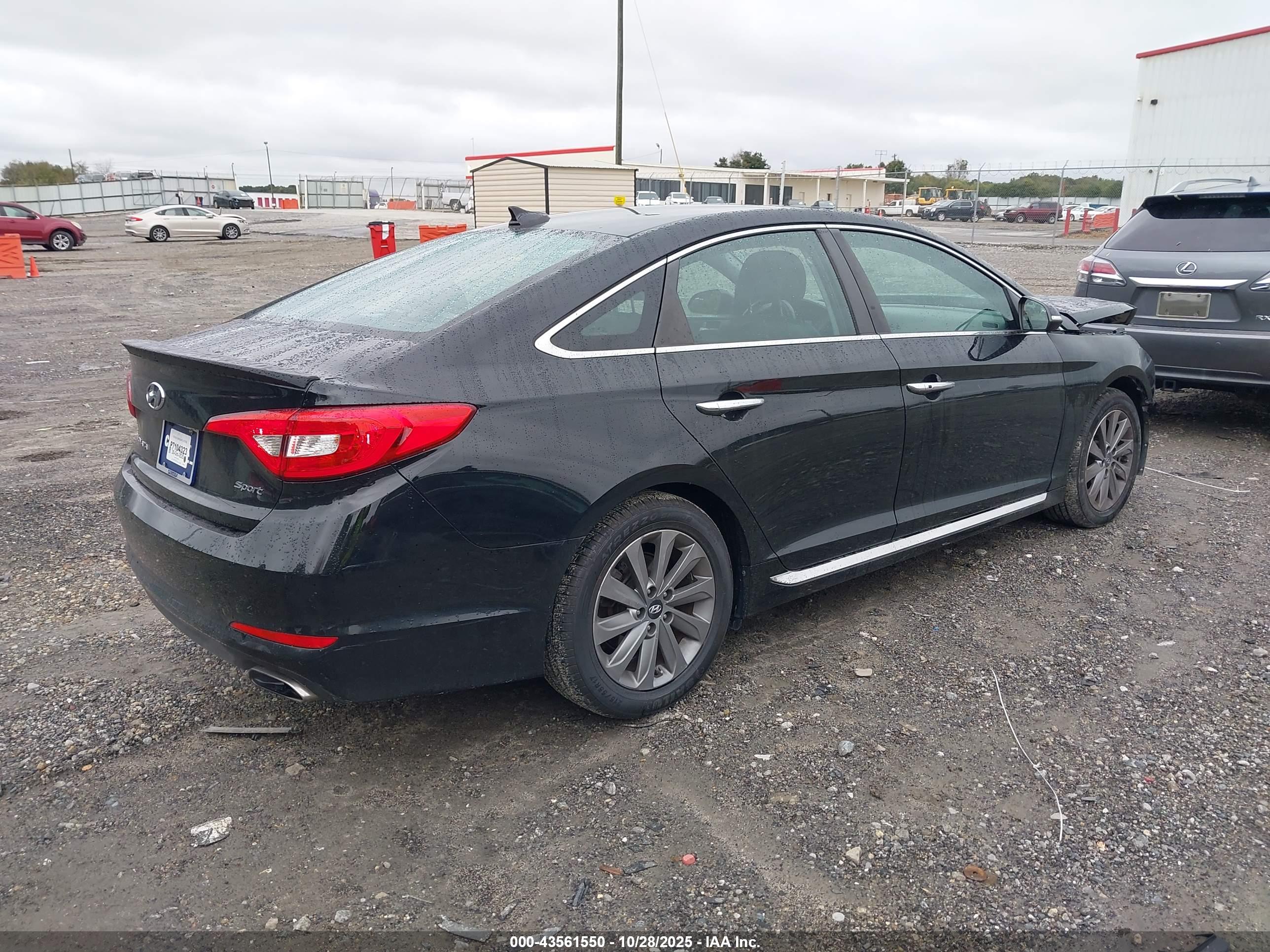 HYUNDAI SONATA image 4