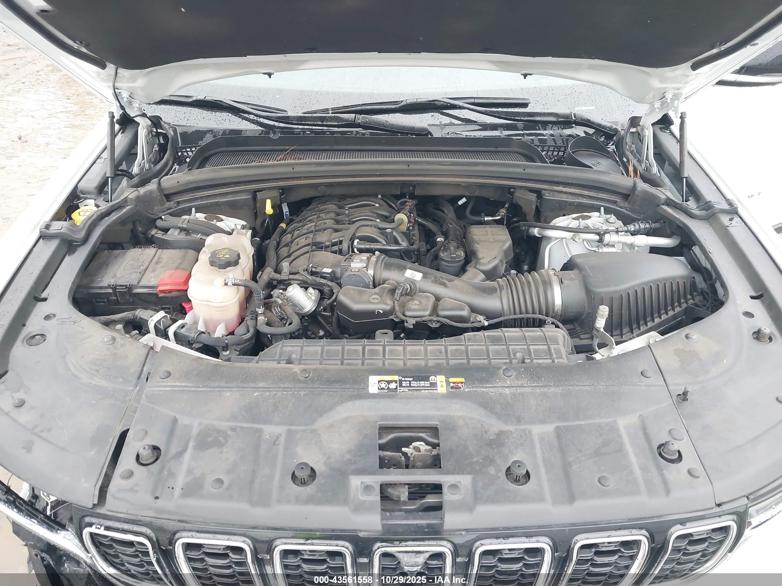 JEEP GRAND image 10
