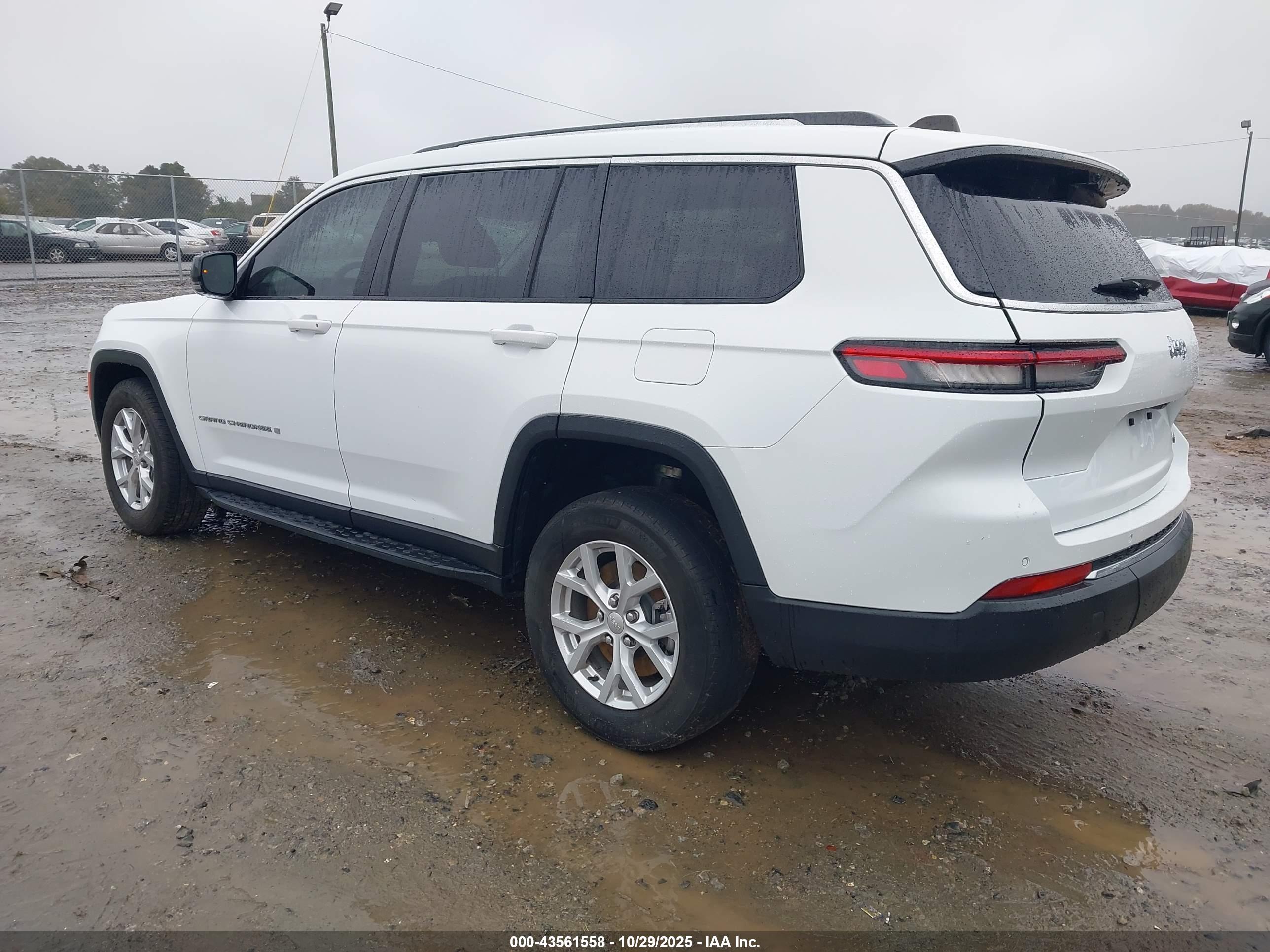 JEEP GRAND image 3