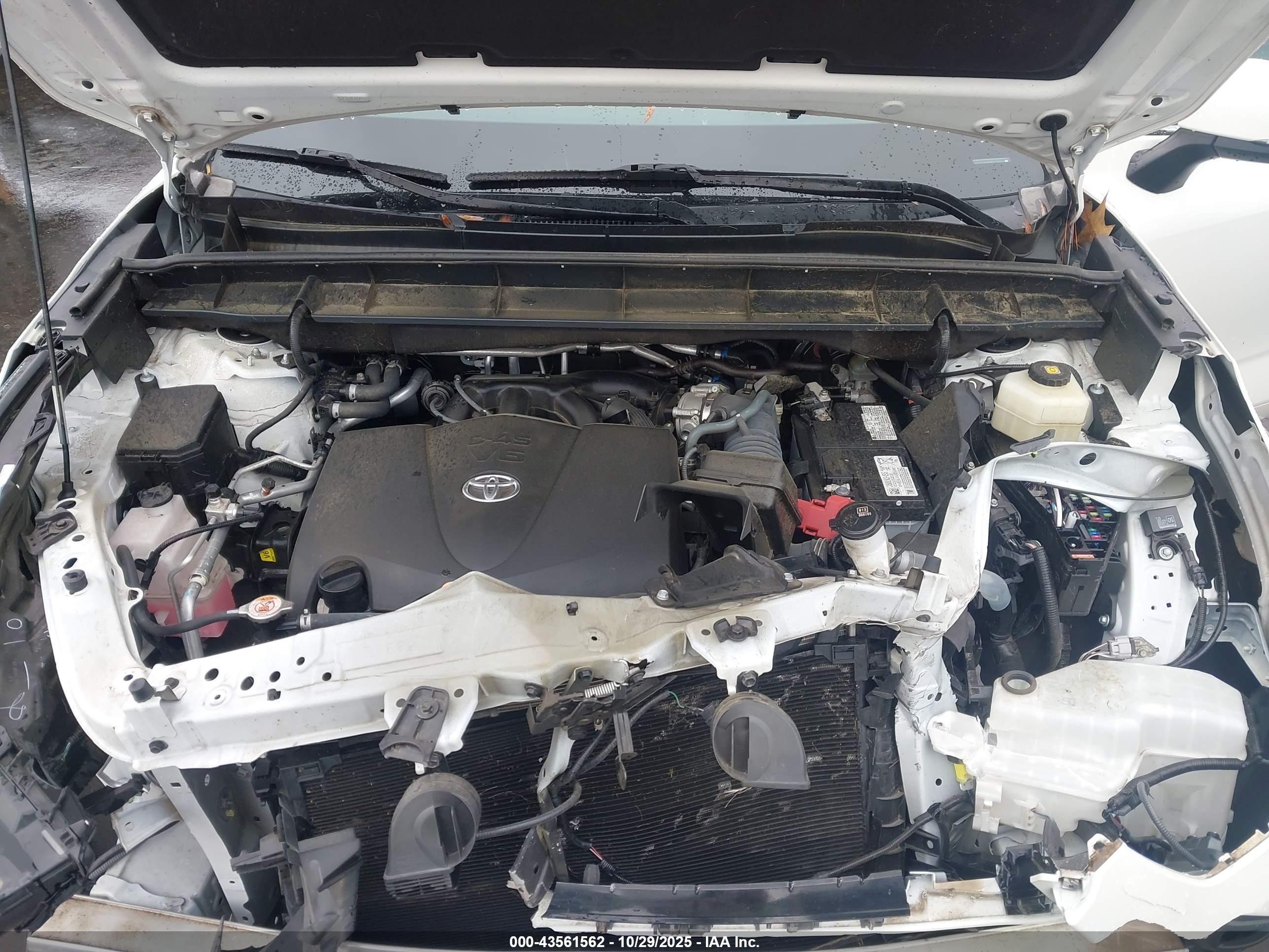TOYOTA HIGHLANDER image 10