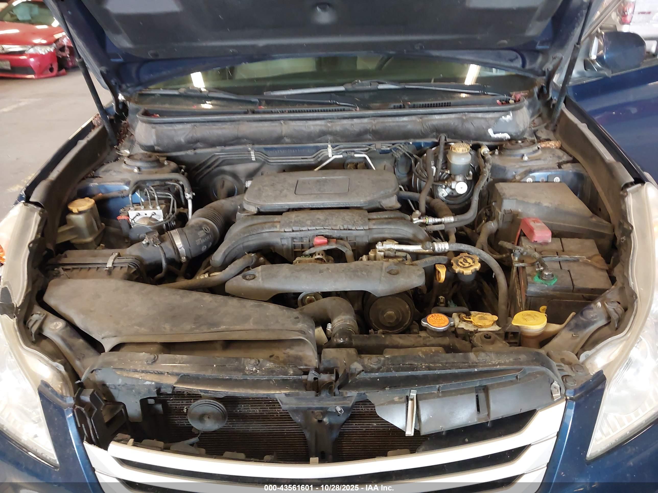 SUBARU OUTBACK image 10