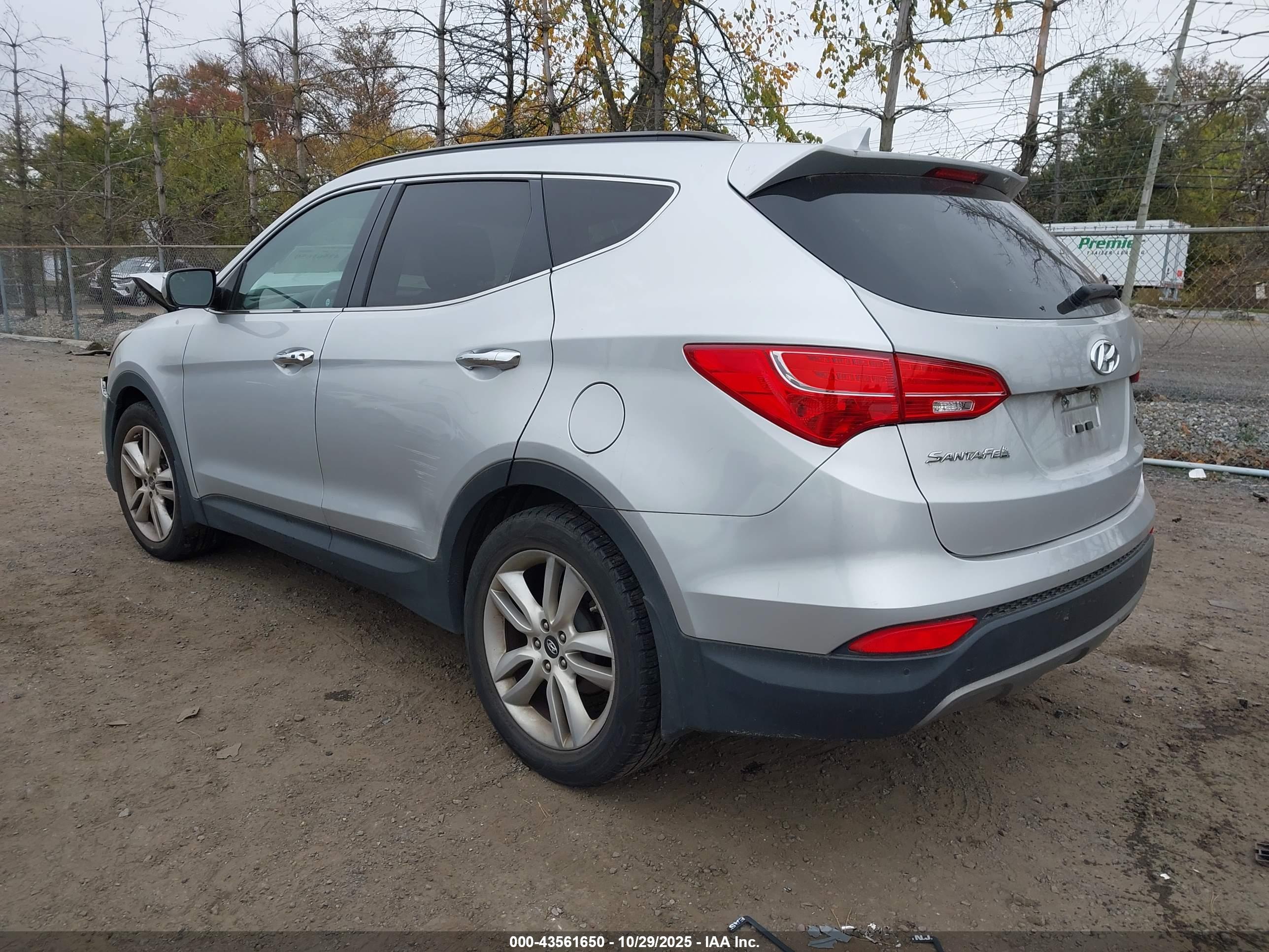 HYUNDAI SANTA image 3