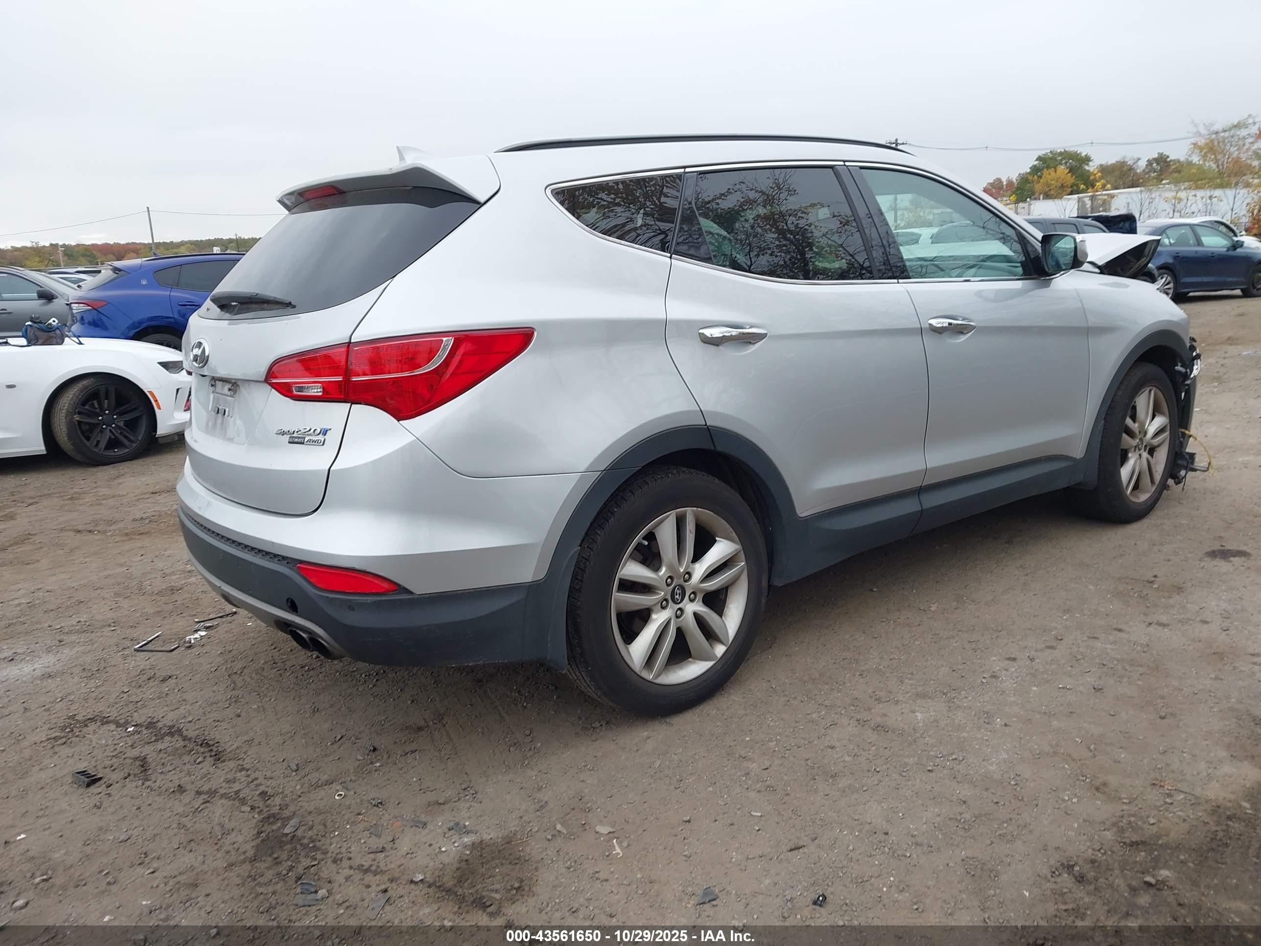 HYUNDAI SANTA image 4
