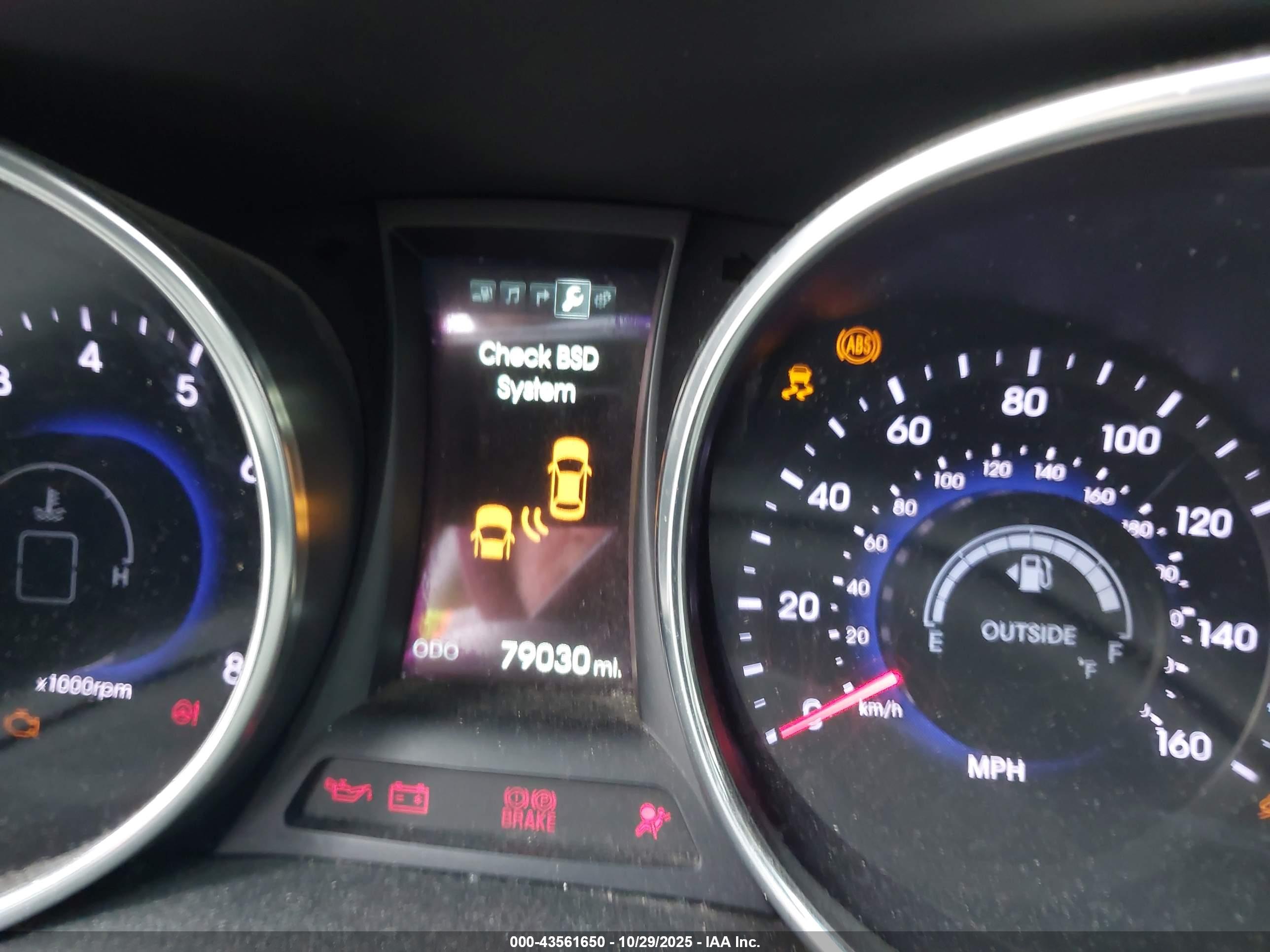 HYUNDAI SANTA image 7