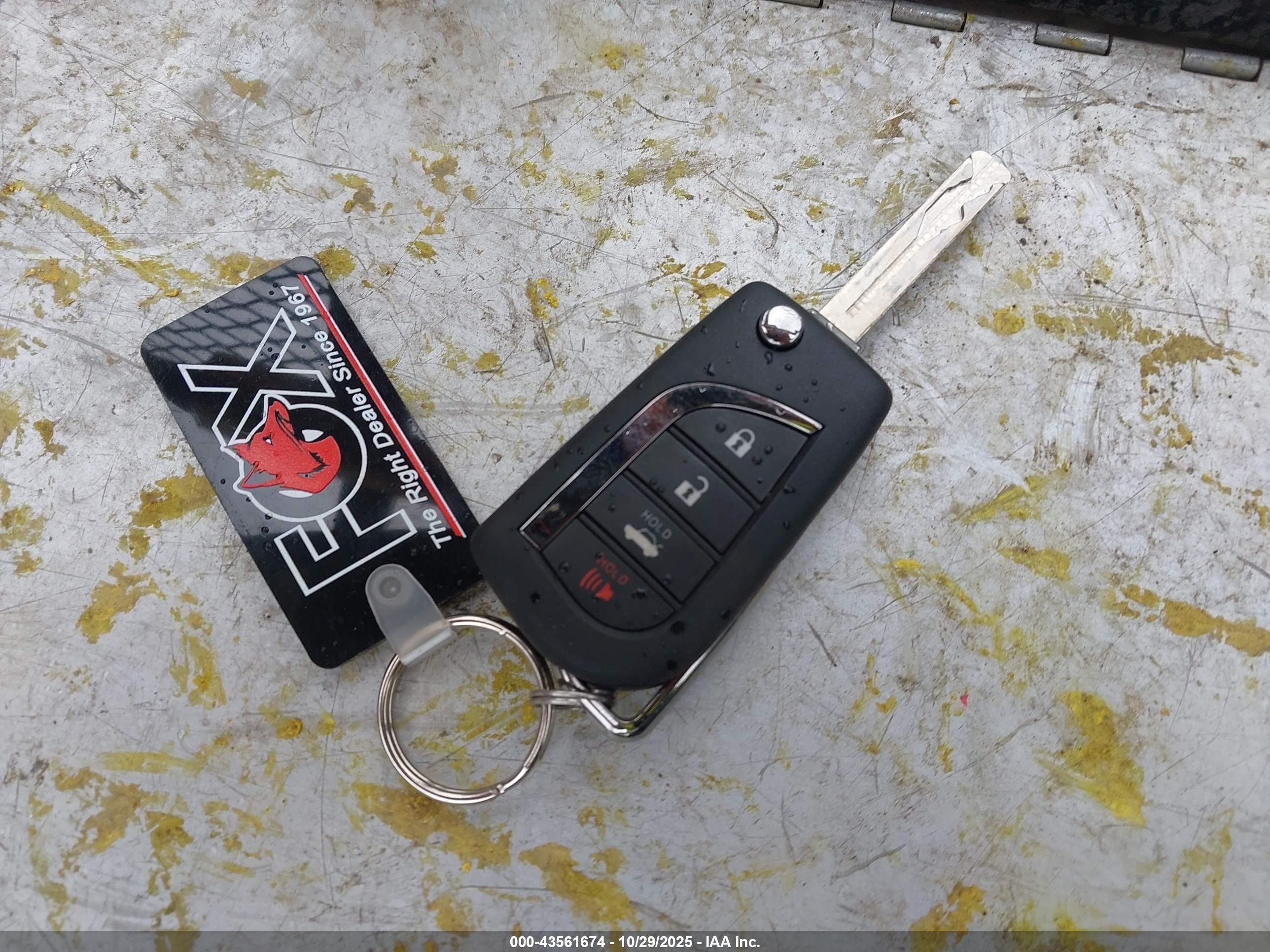 TOYOTA COROLLA image 11