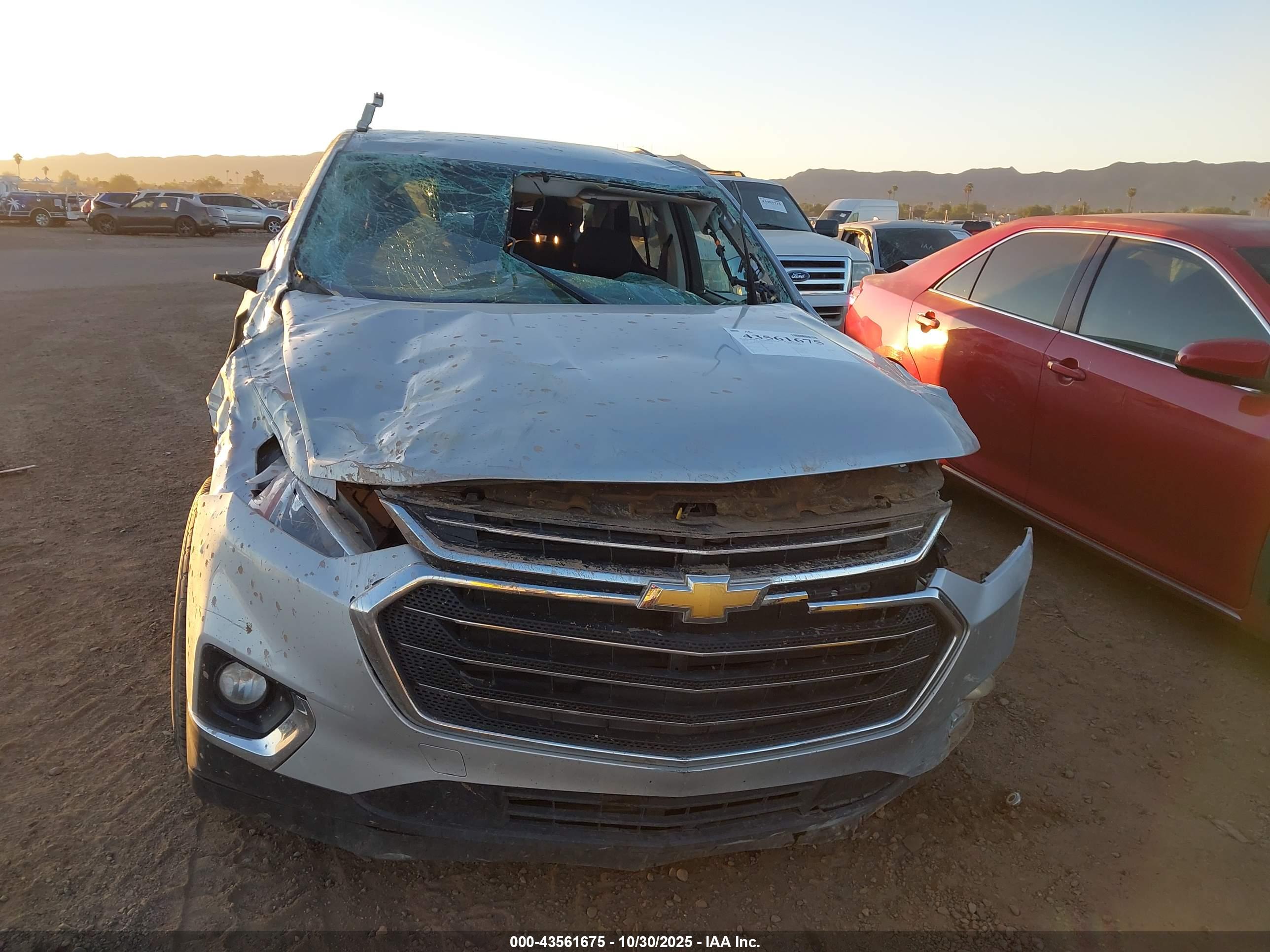 CHEVROLET TRAVERSE image 6