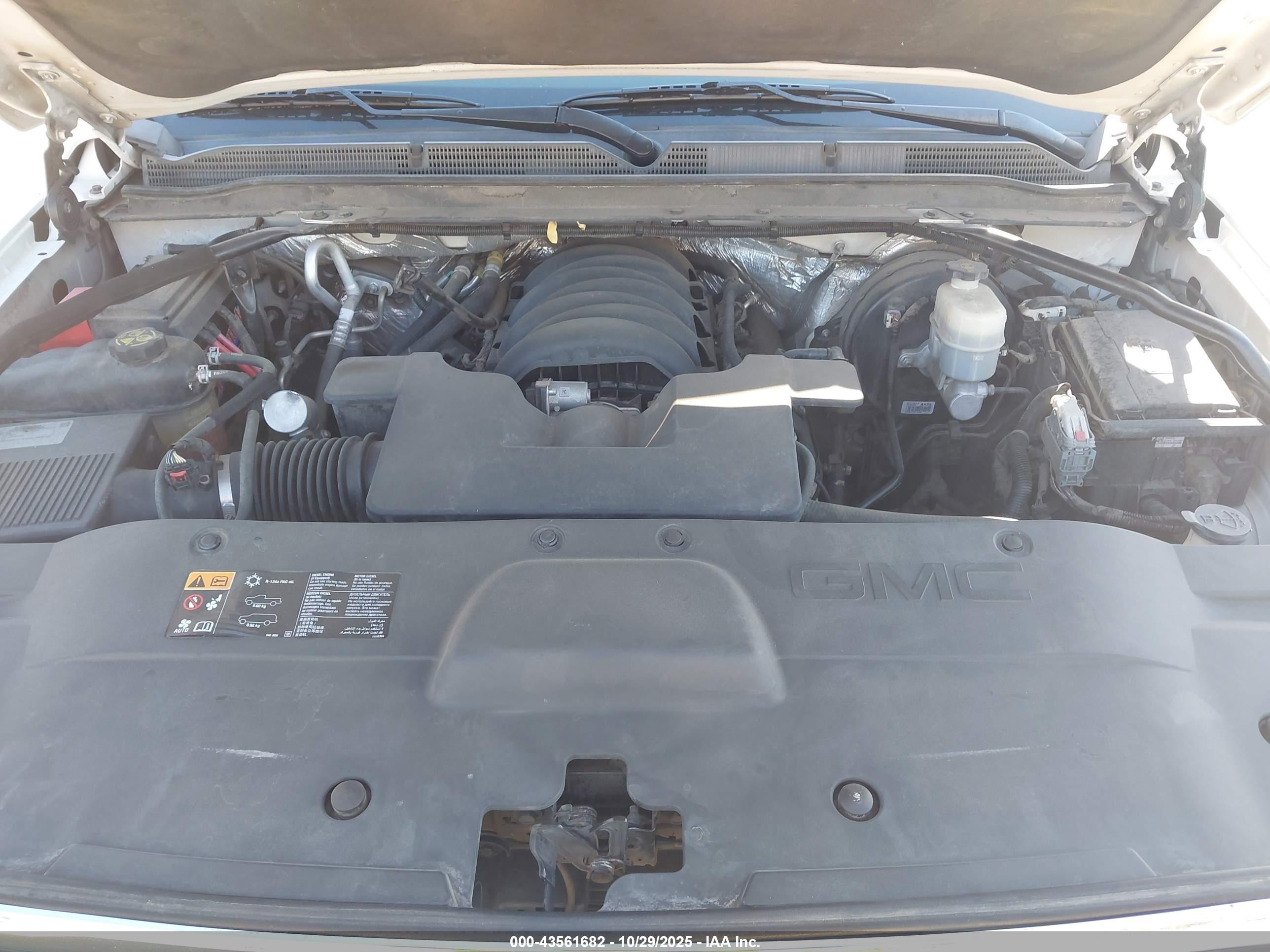 GMC YUKON image 10