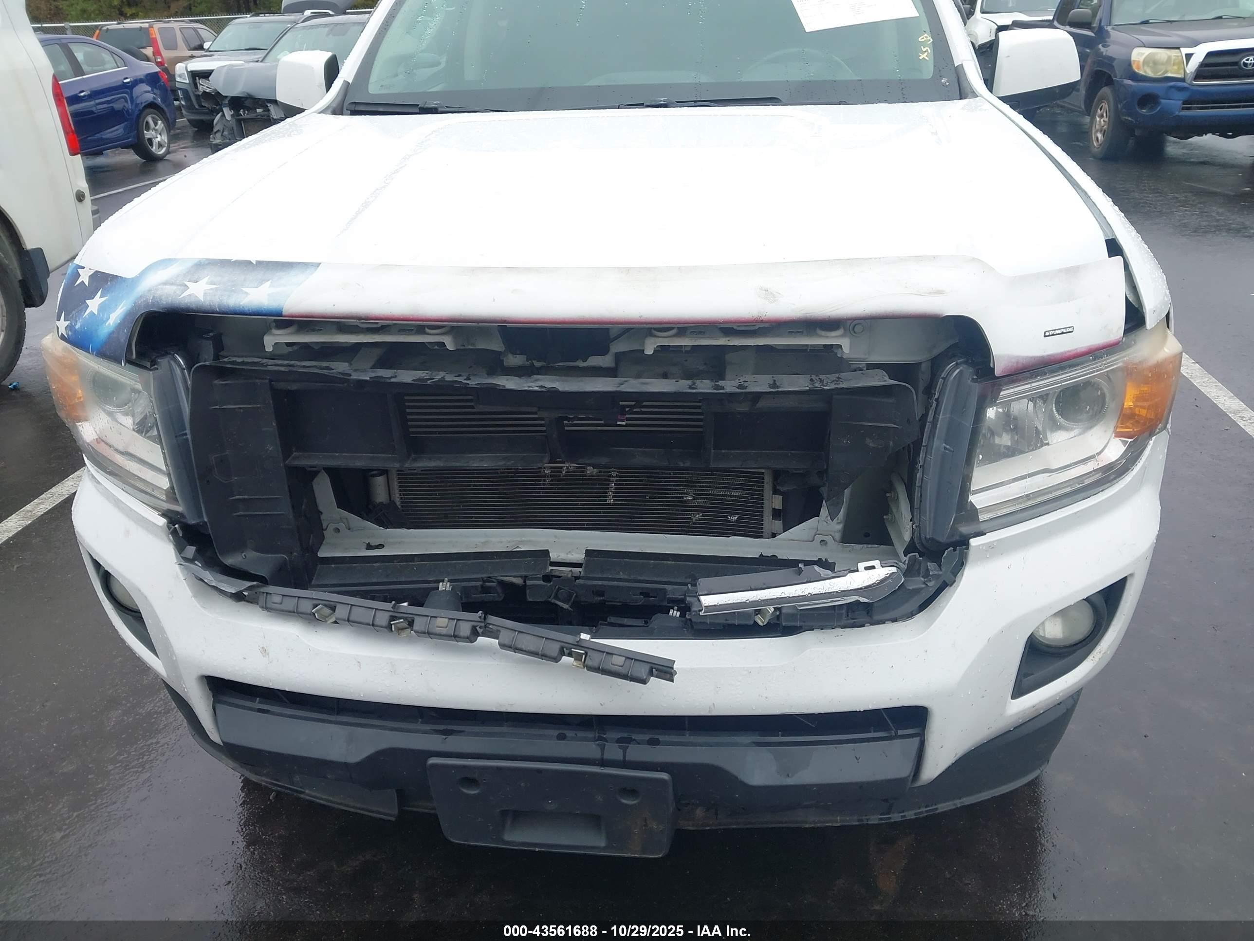 GMC CANYON image 6