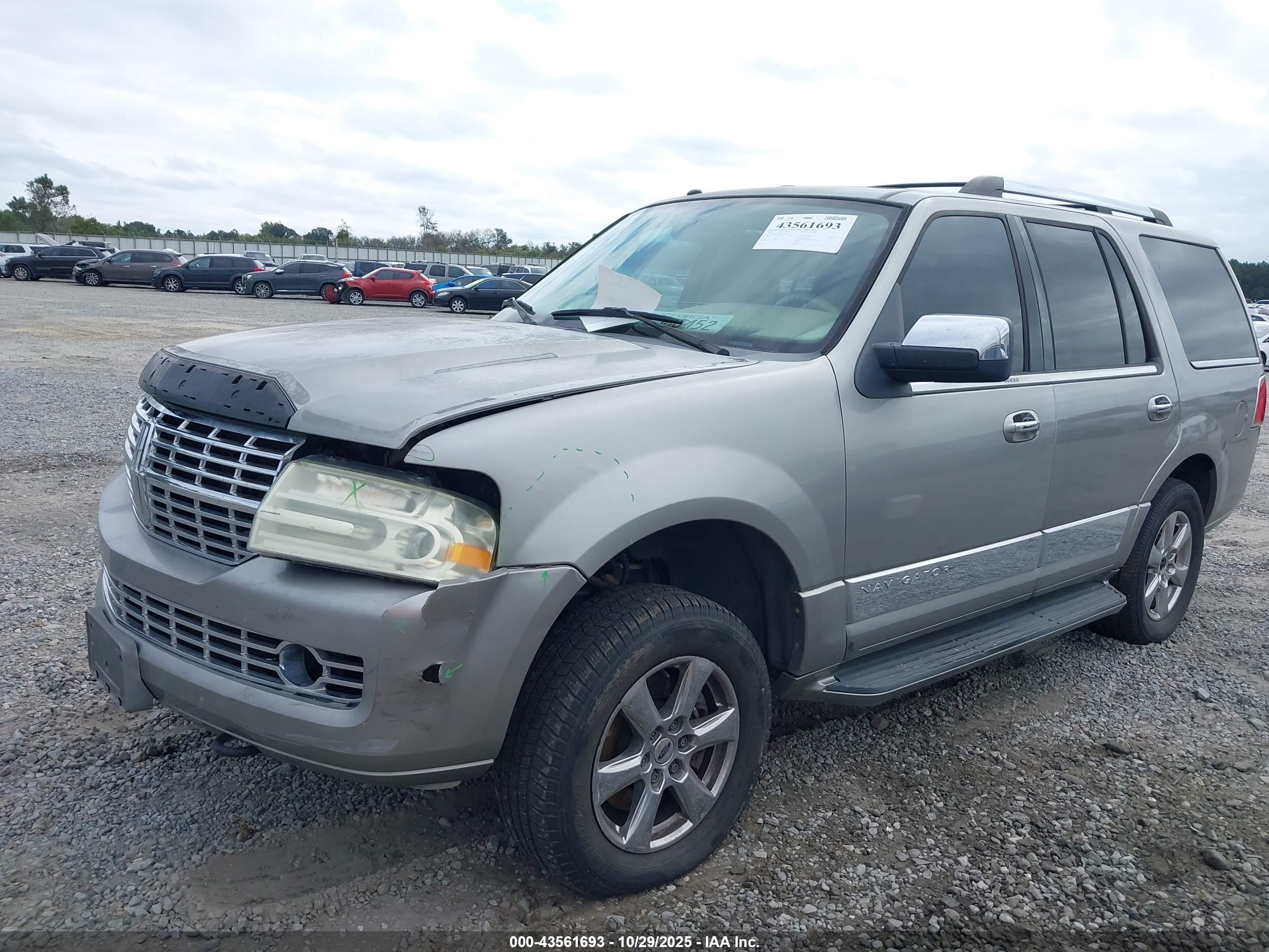 LINCOLN NAVIGATOR image 6
