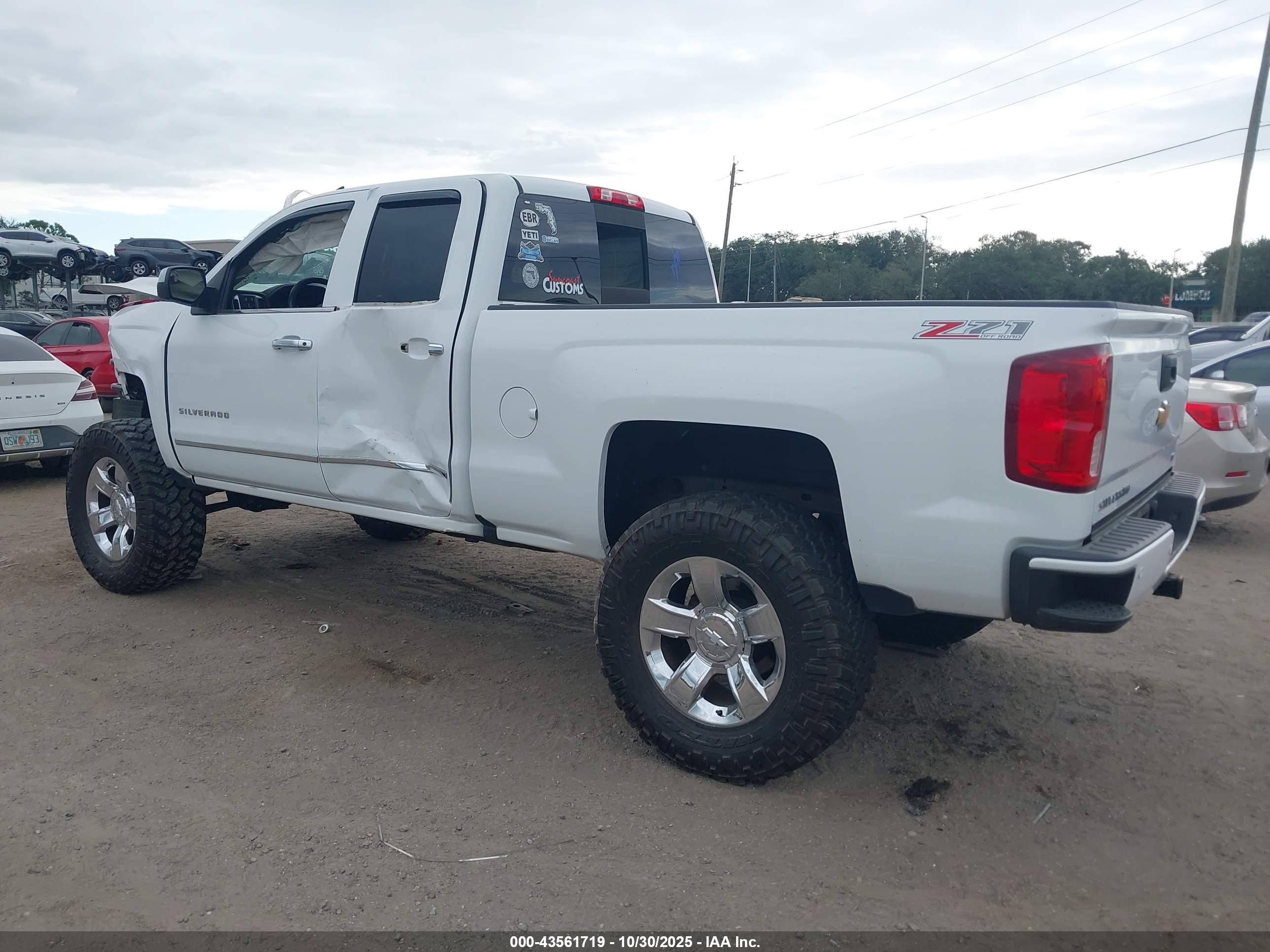 CHEVROLET SILVERADO image 3