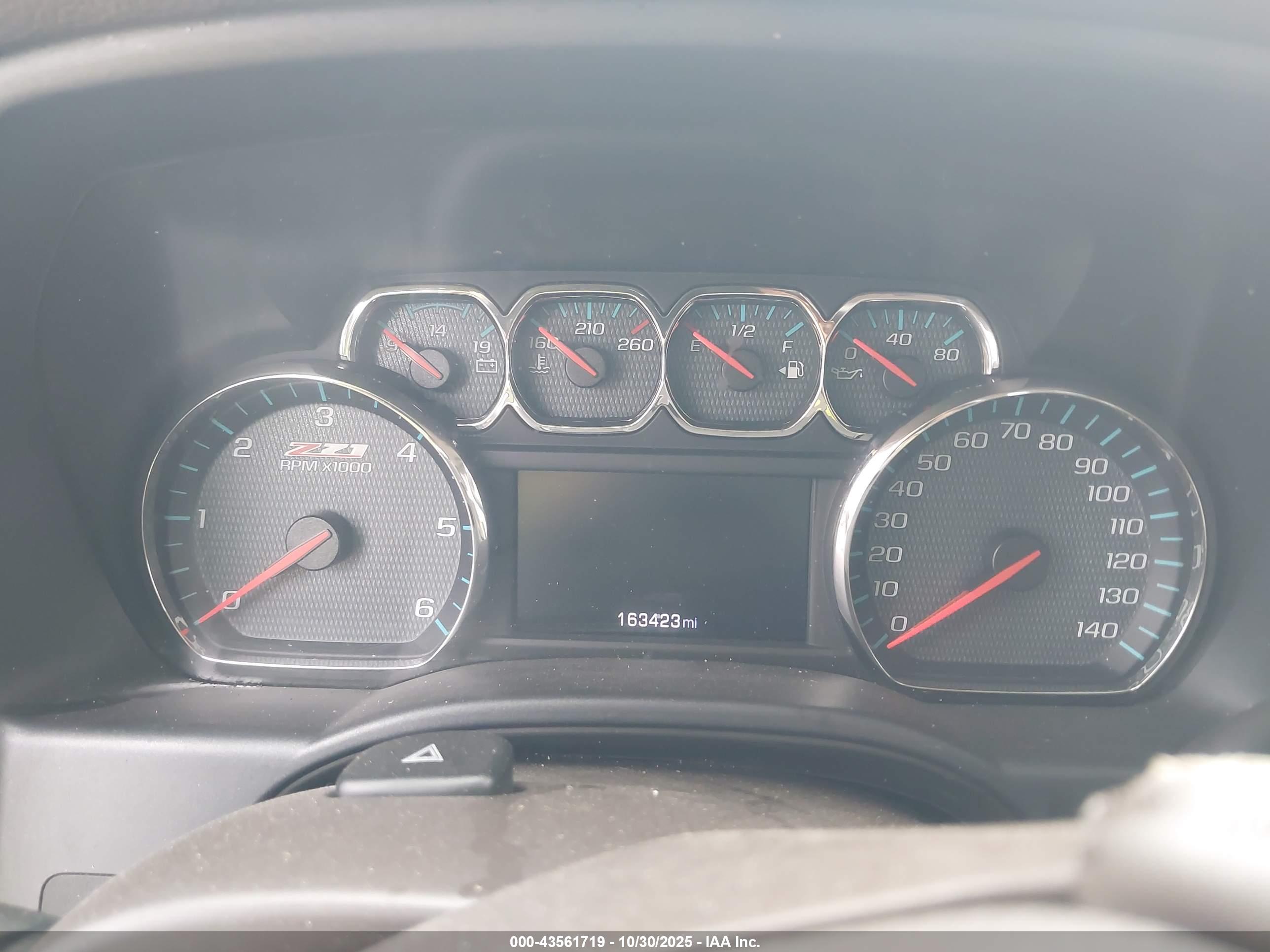 CHEVROLET SILVERADO image 7