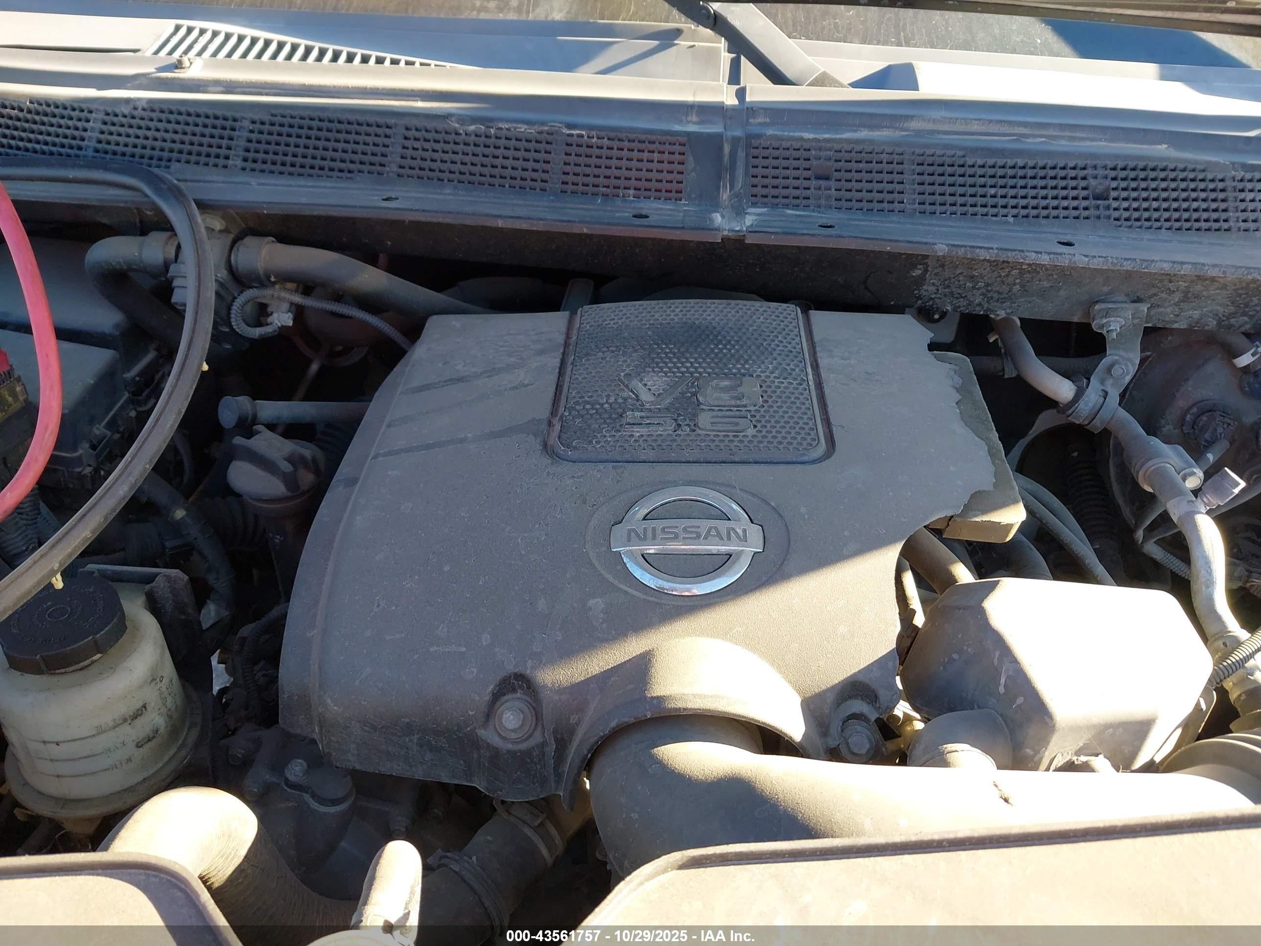 NISSAN TITAN image 10