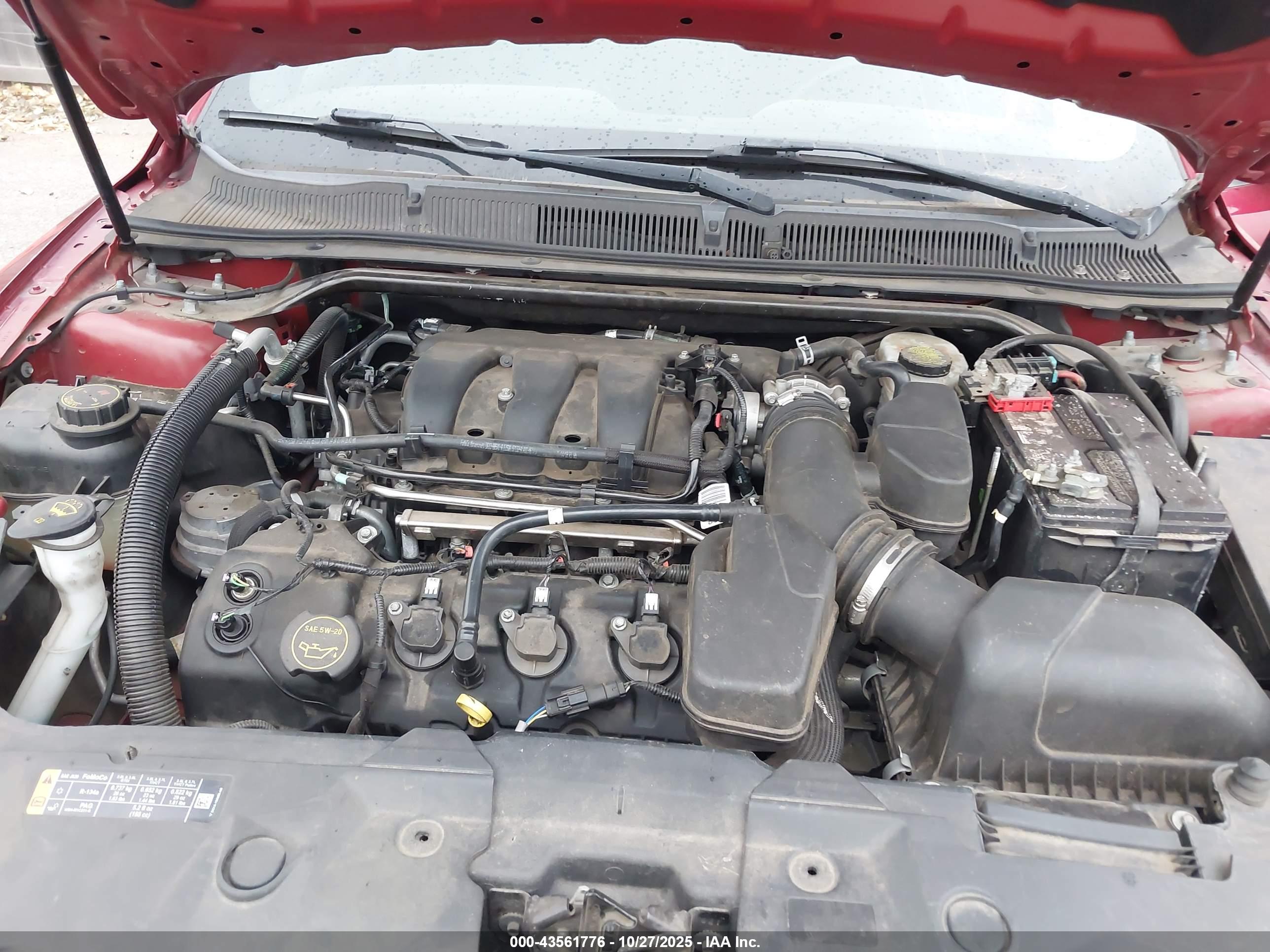 FORD TAURUS image 10