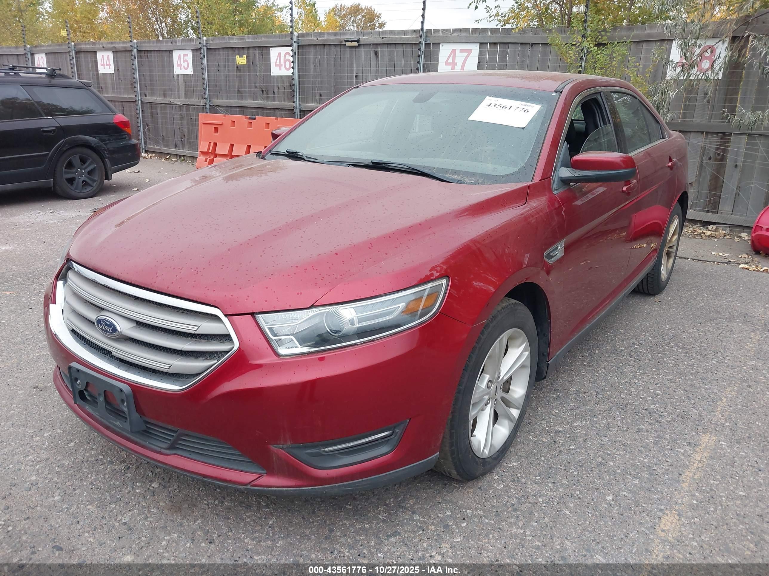 FORD TAURUS image 2