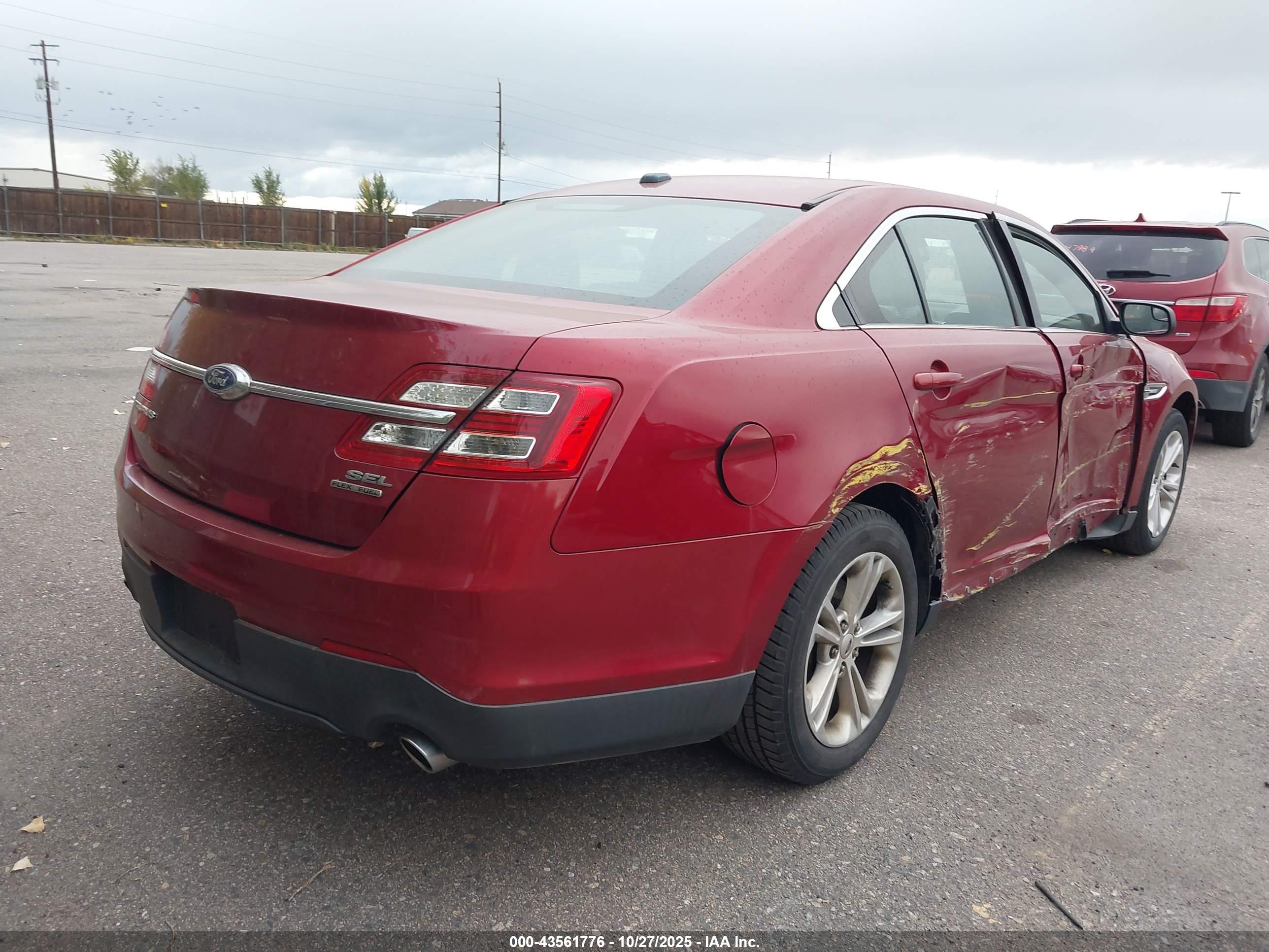 FORD TAURUS image 4