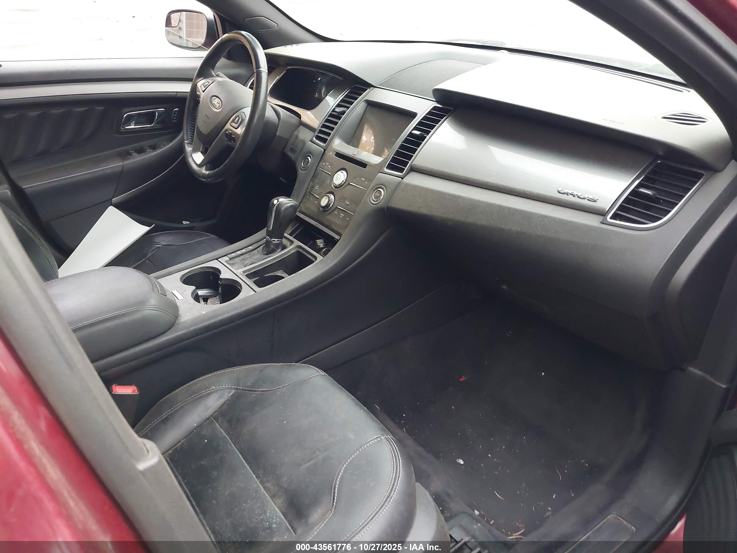 FORD TAURUS image 5