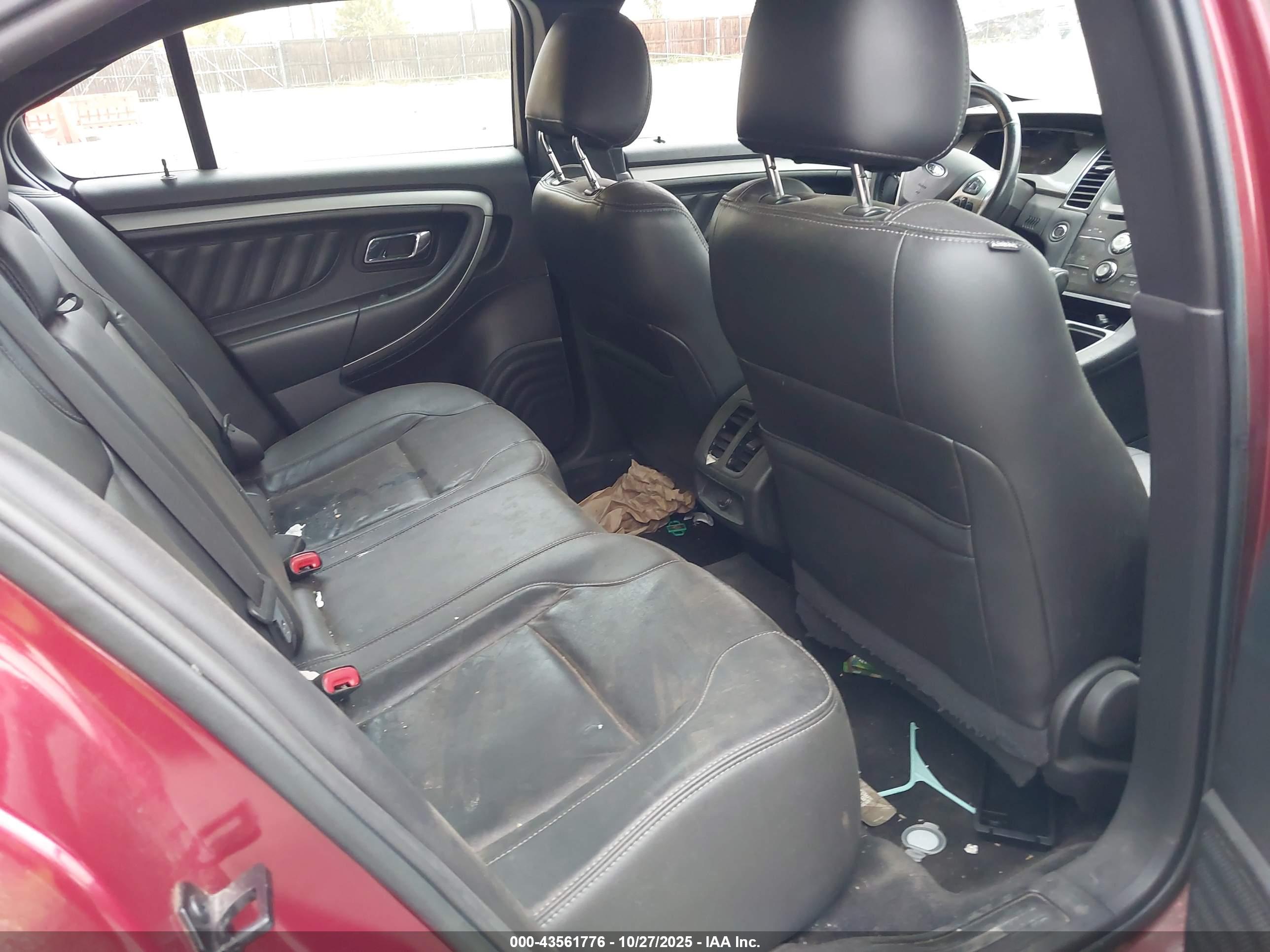 FORD TAURUS image 8