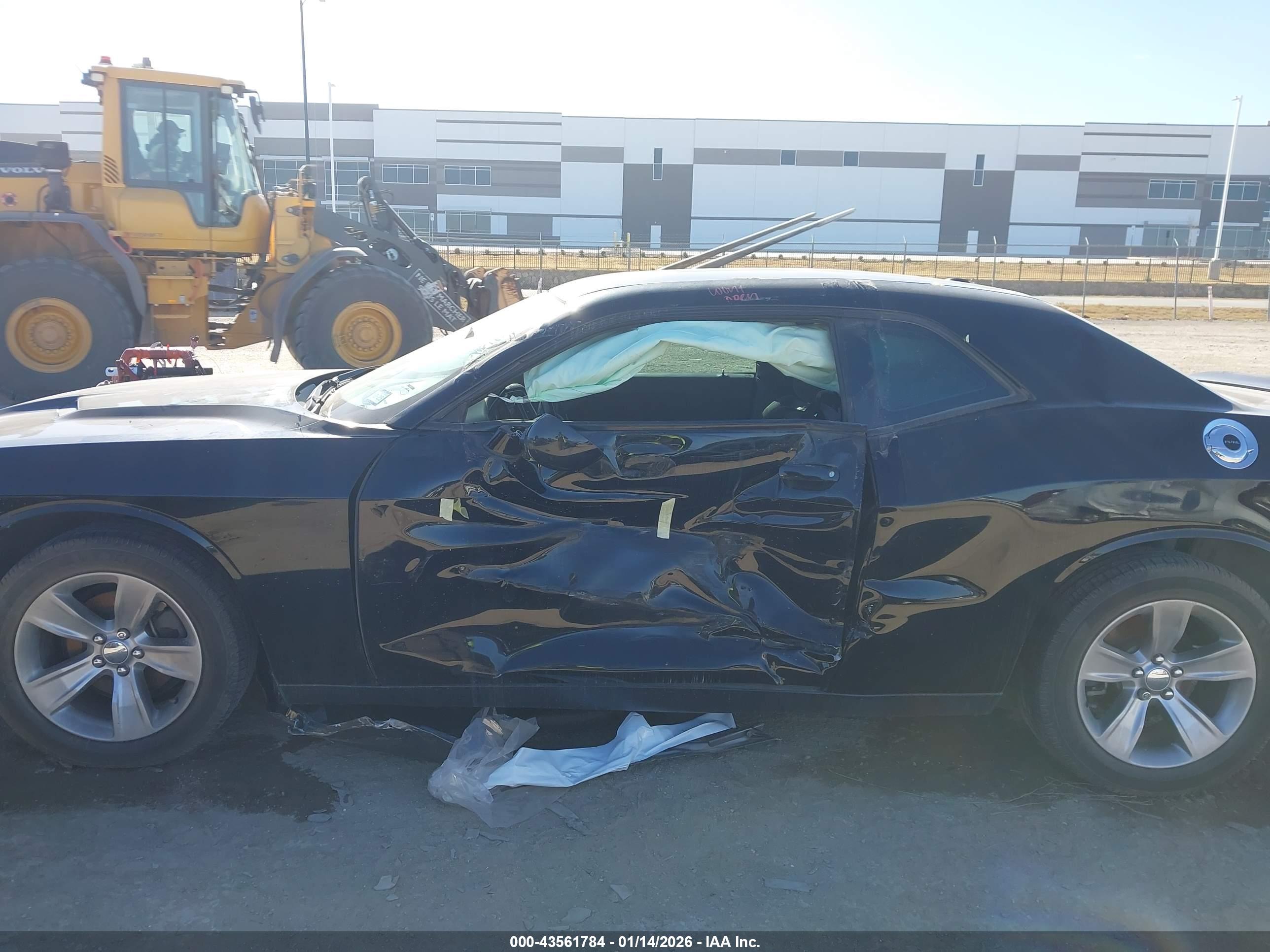 DODGE CHALLENGER image 6