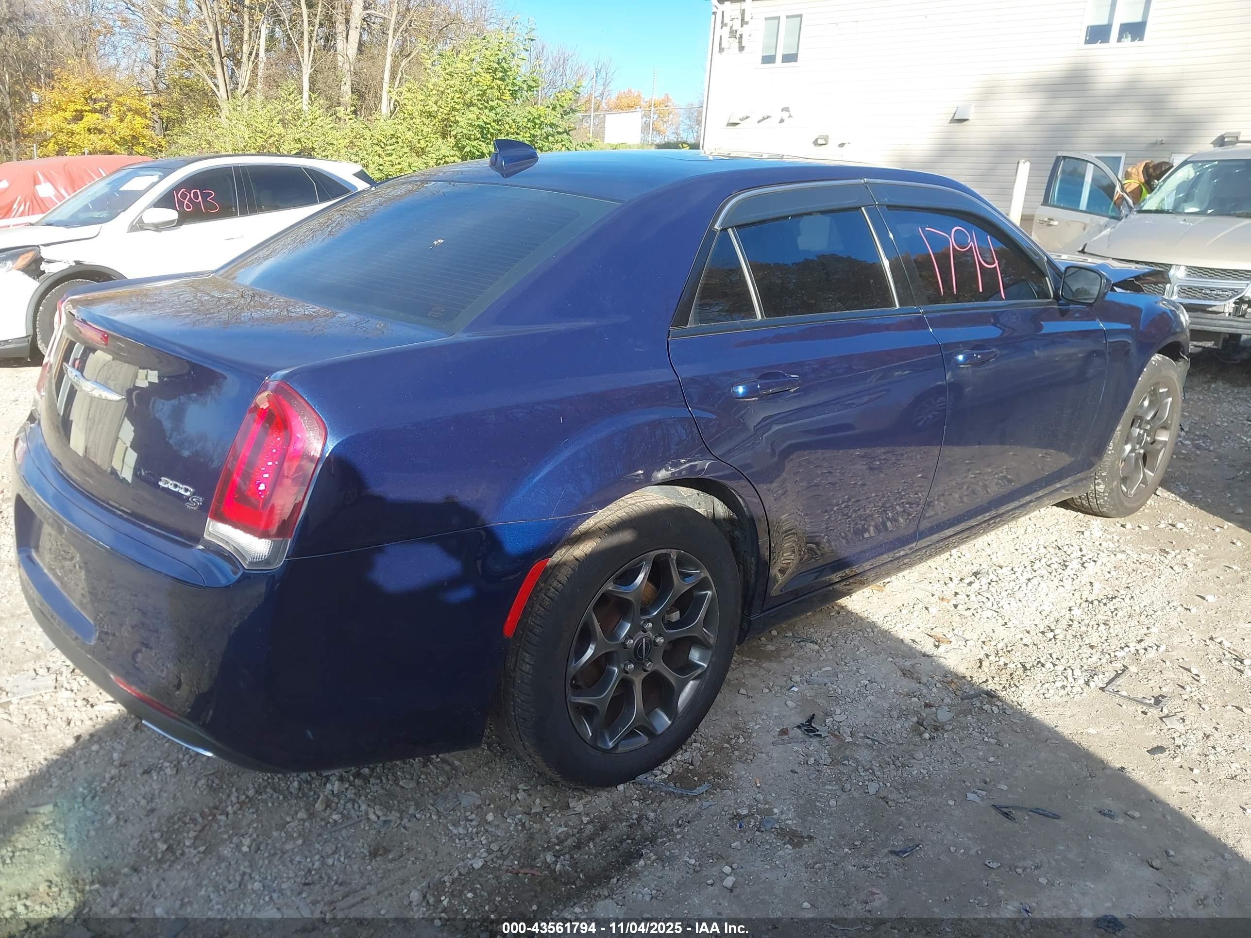 CHRYSLER 300 image 4