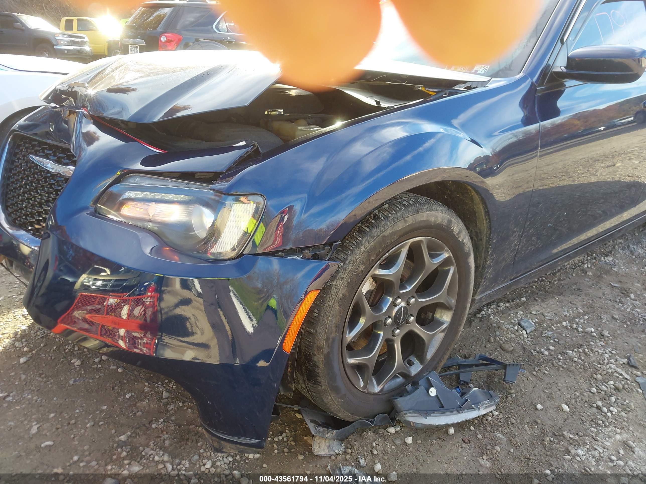 CHRYSLER 300 image 6