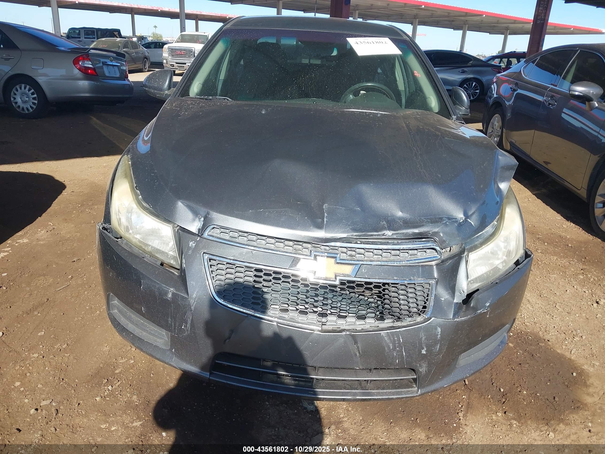 CHEVROLET CRUZE image 6