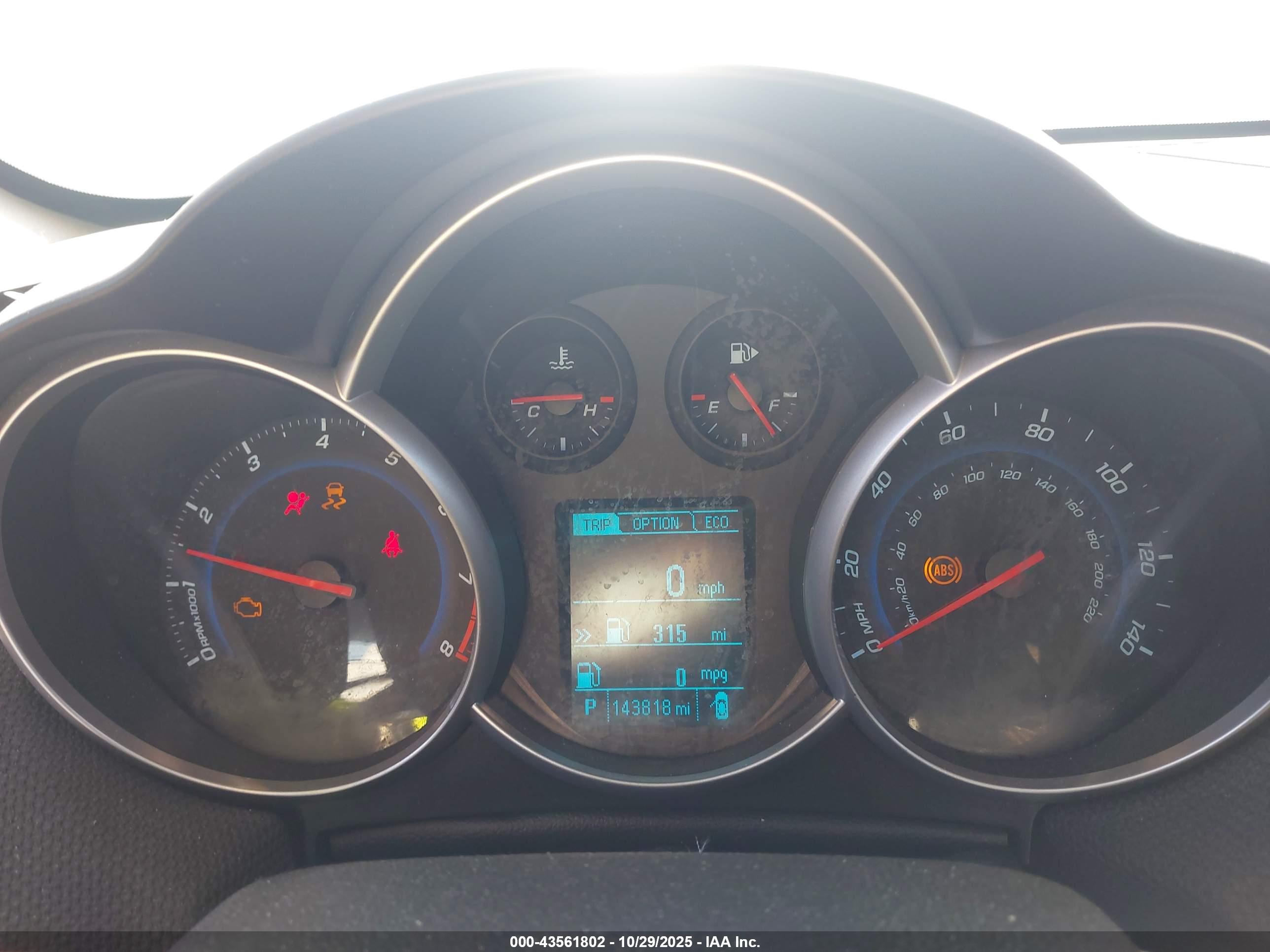 CHEVROLET CRUZE image 7