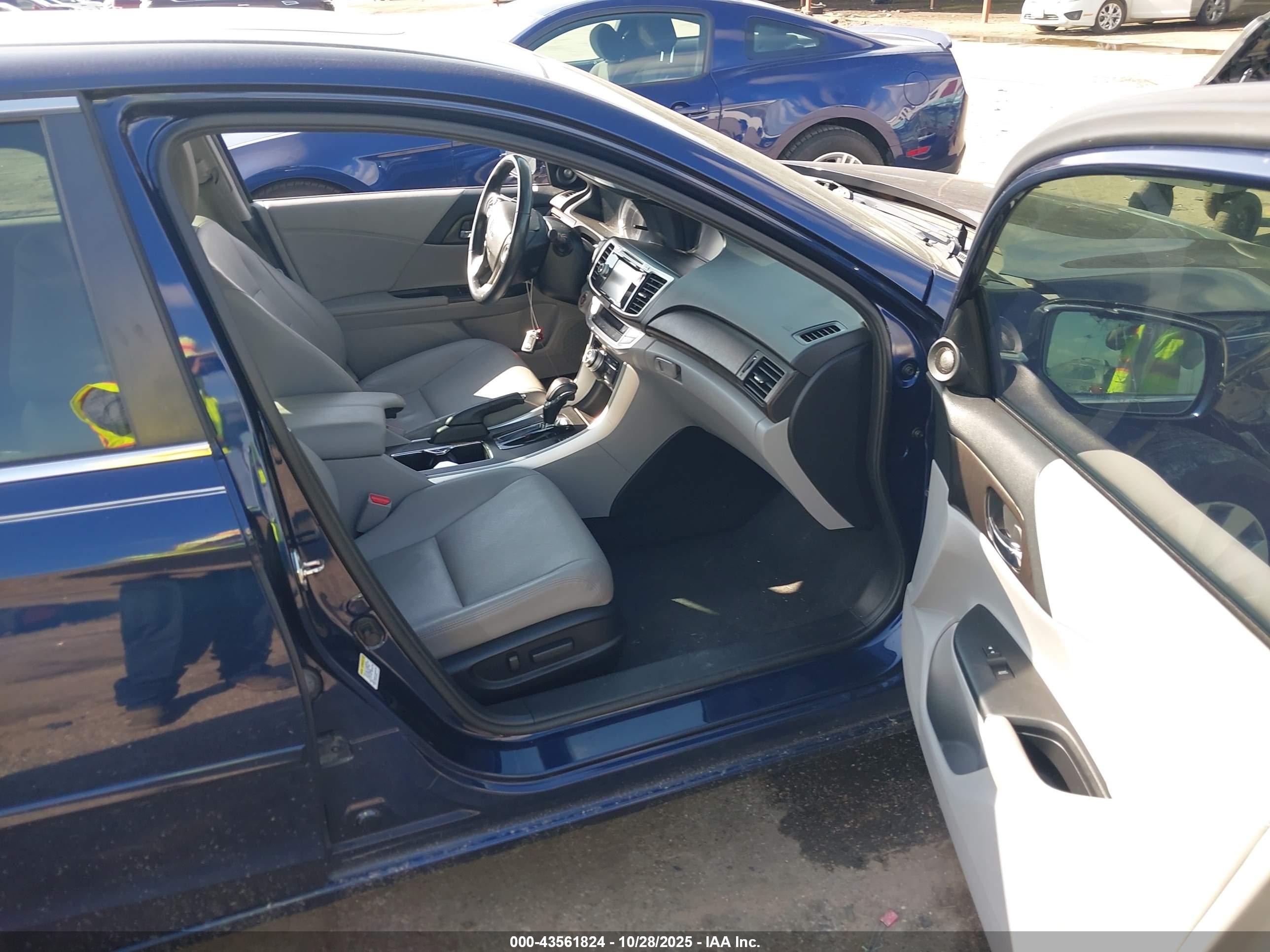 HONDA ACCORD image 5