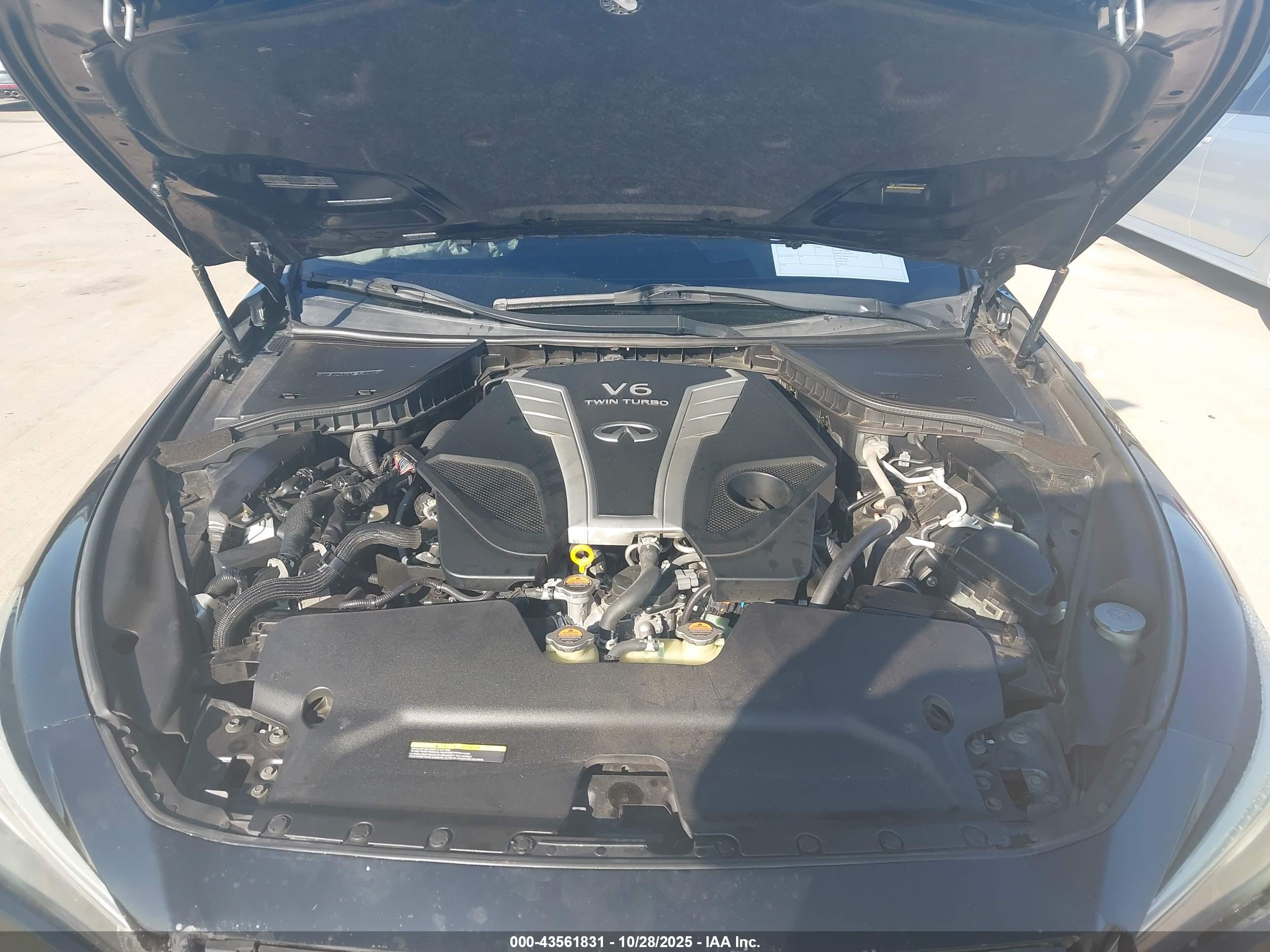 INFINITI Q50 image 10
