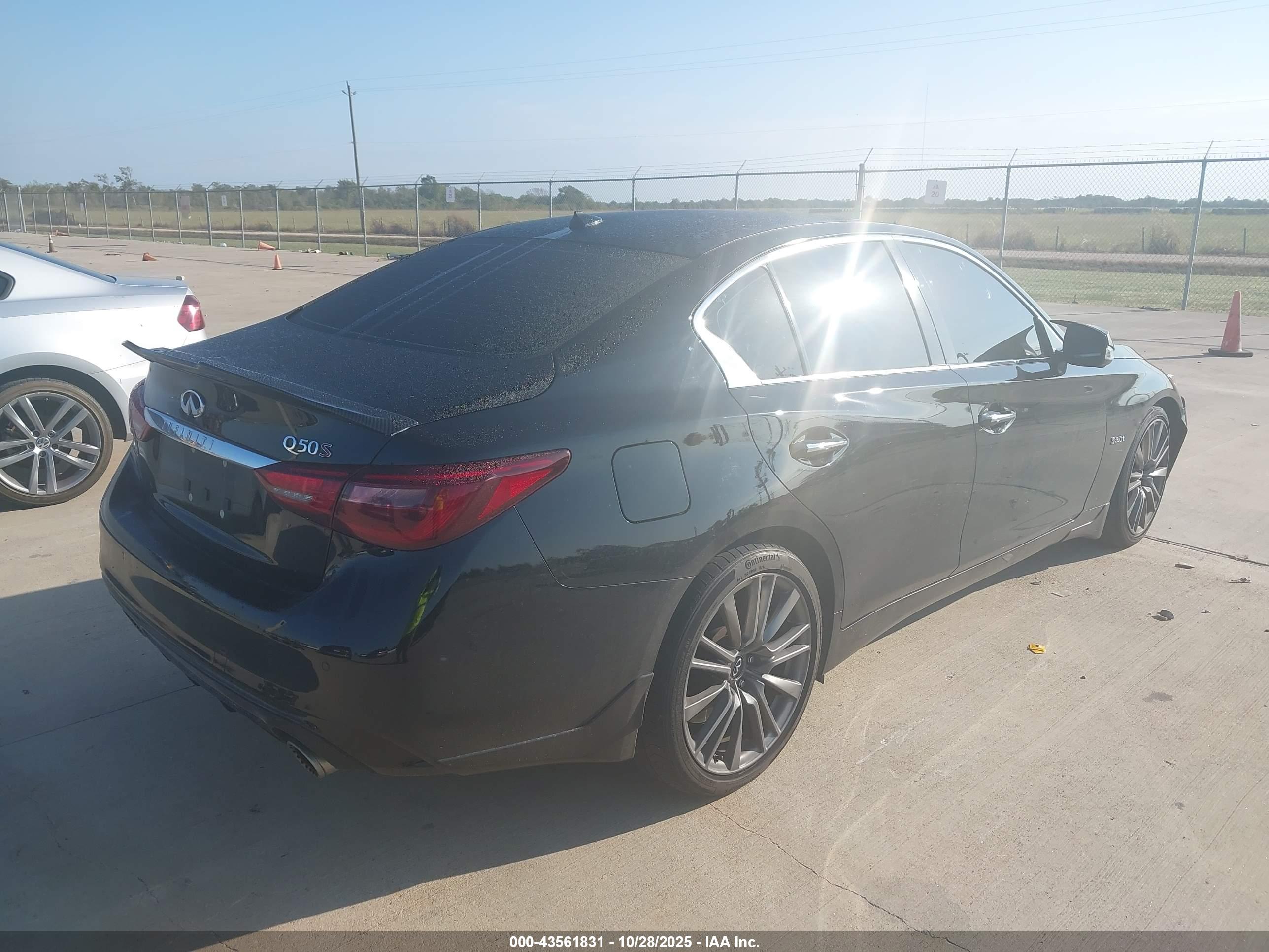 INFINITI Q50 image 4