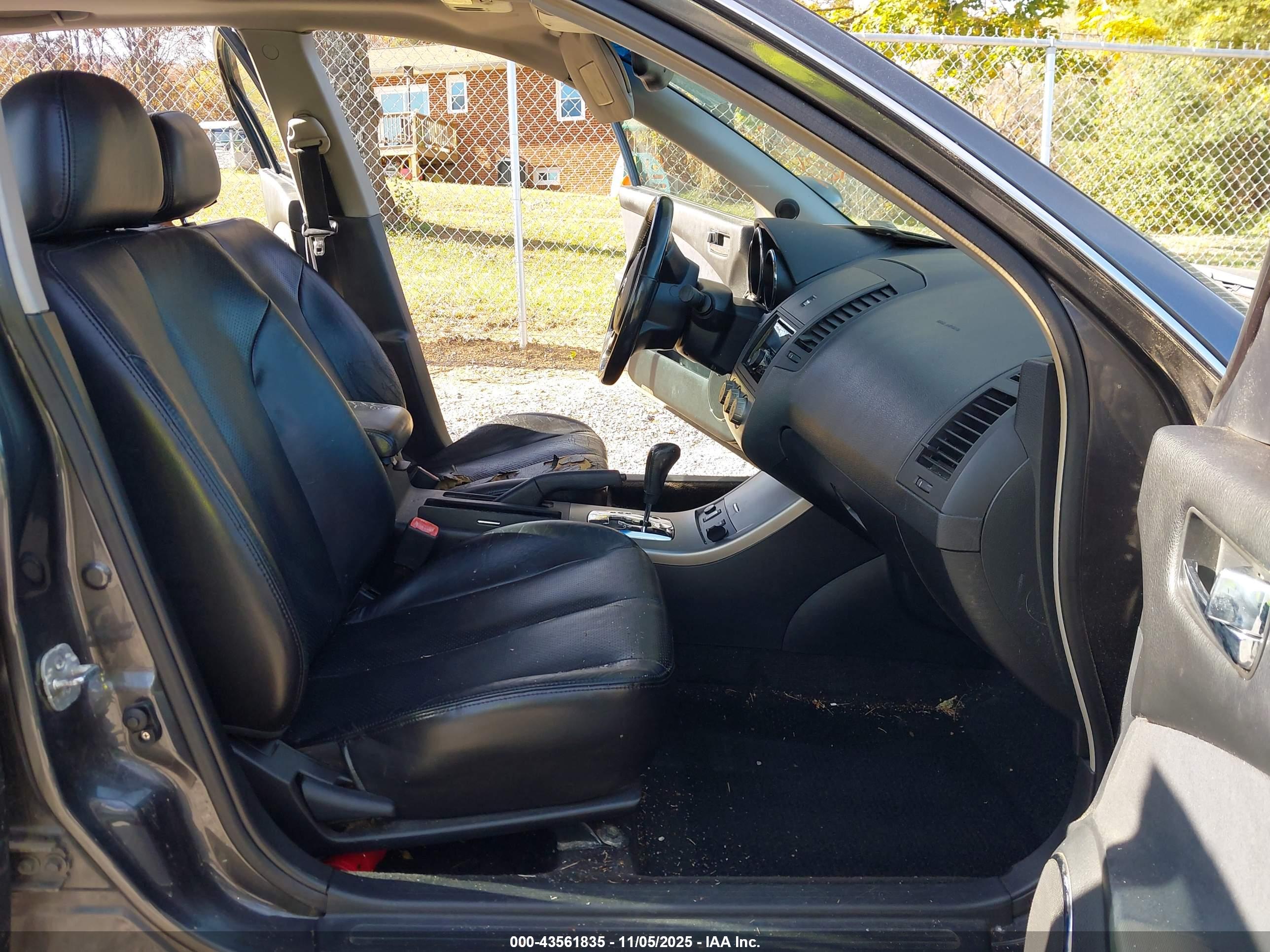 NISSAN ALTIMA image 5